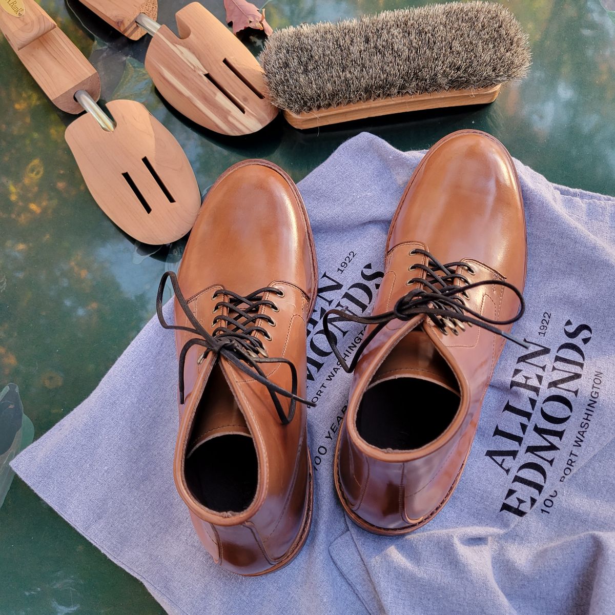 Photo by manowar on November 9, 2023 of the Allen Edmonds Higgins Mill in Horween Natural Shell Cordovan.