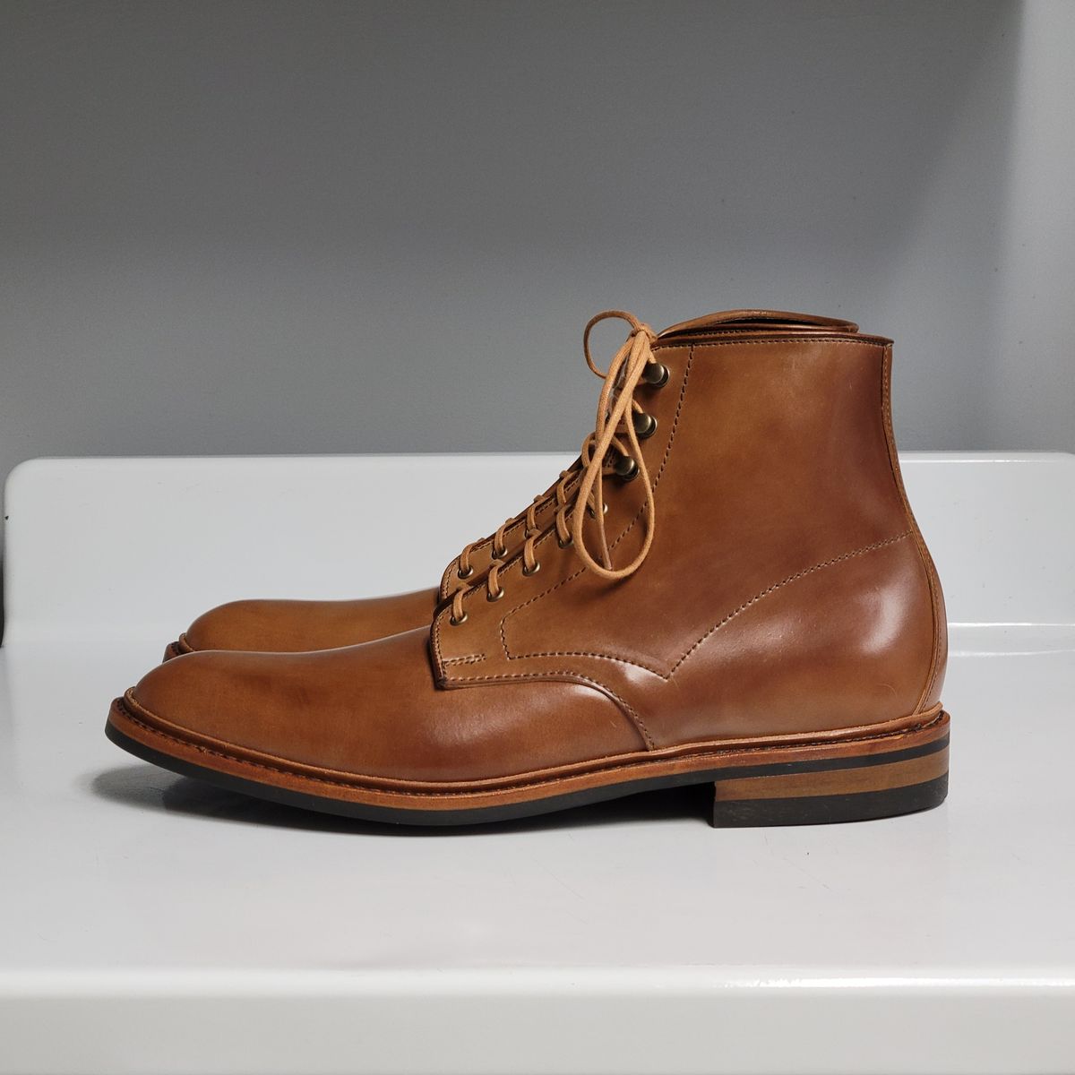 Photo by manowar on November 9, 2023 of the Allen Edmonds Higgins Mill in Horween Natural Shell Cordovan.