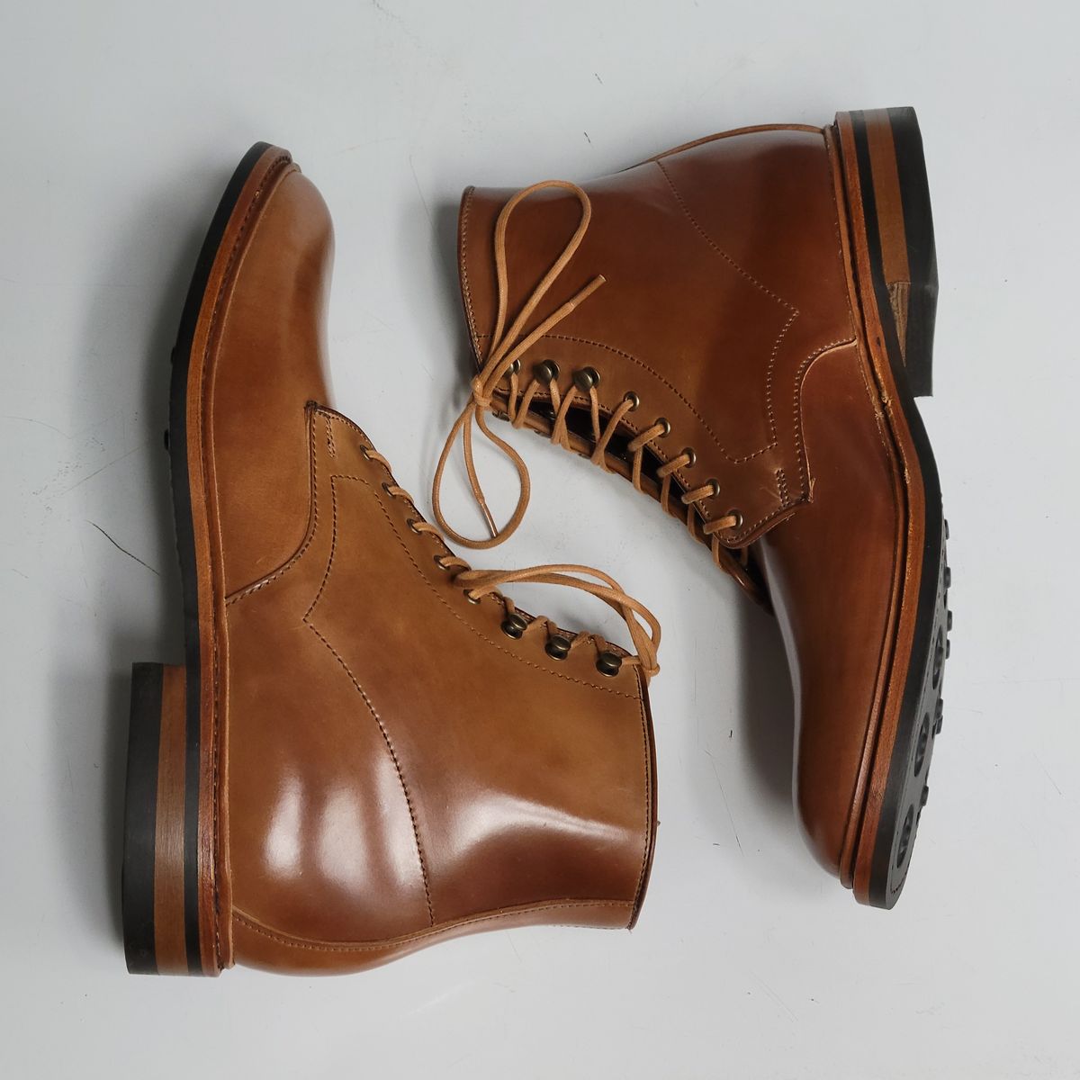 Photo by manowar on November 9, 2023 of the Allen Edmonds Higgins Mill in Horween Natural Shell Cordovan.