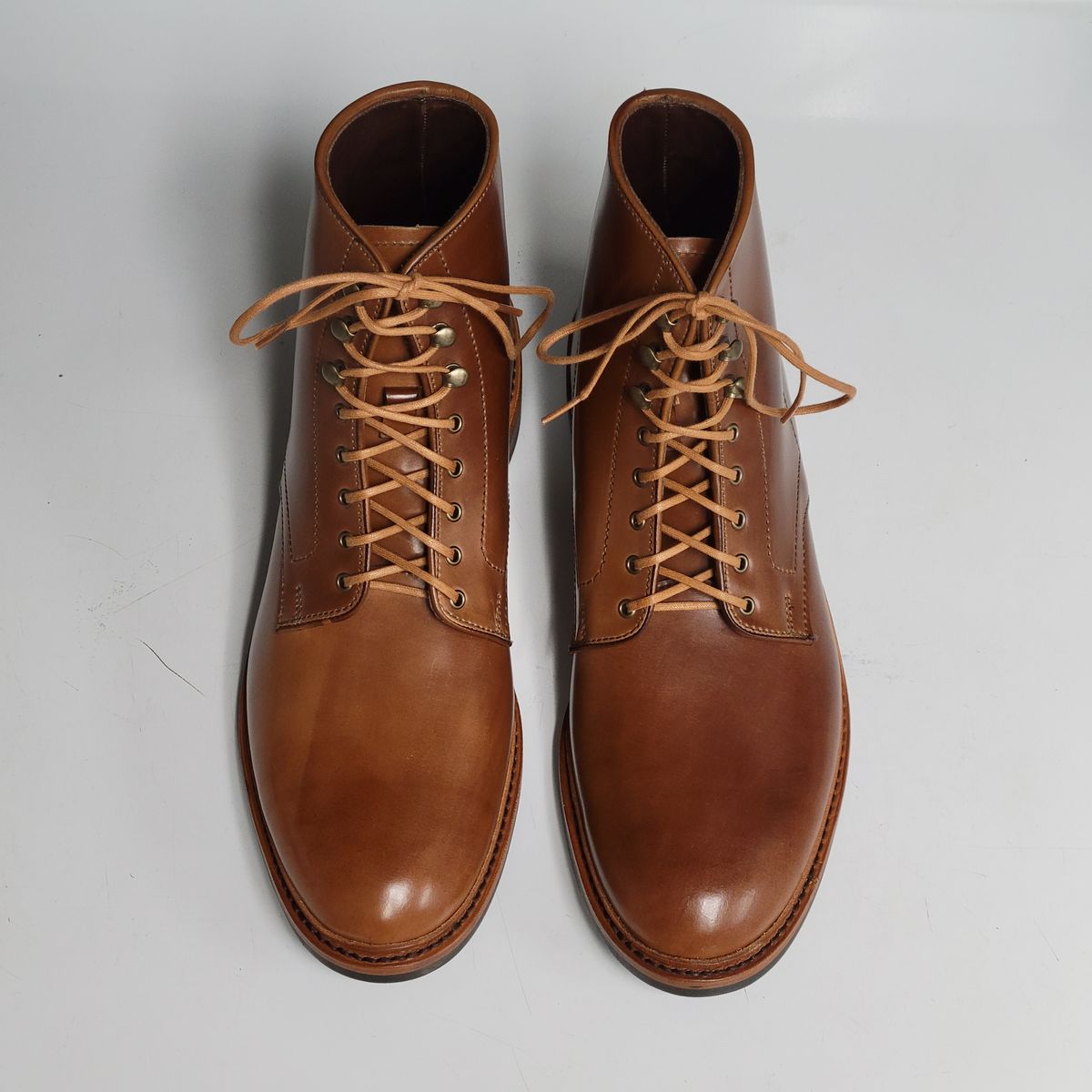 Photo by manowar on November 9, 2023 of the Allen Edmonds Higgins Mill in Horween Natural Shell Cordovan.