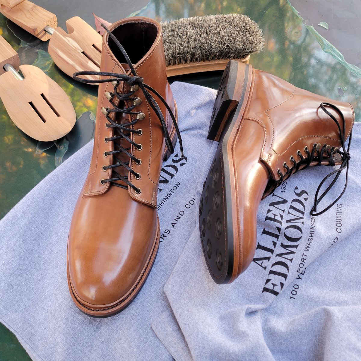 Photo by manowar on November 5, 2023 of the Allen Edmonds Higgins Mill in Horween Natural Shell Cordovan.