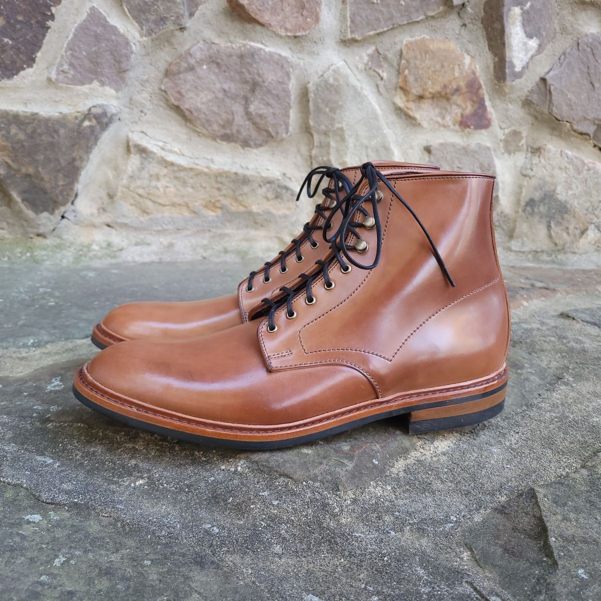 Photo by manowar on November 5, 2023 of the Allen Edmonds Higgins Mill in Horween Natural Shell Cordovan.