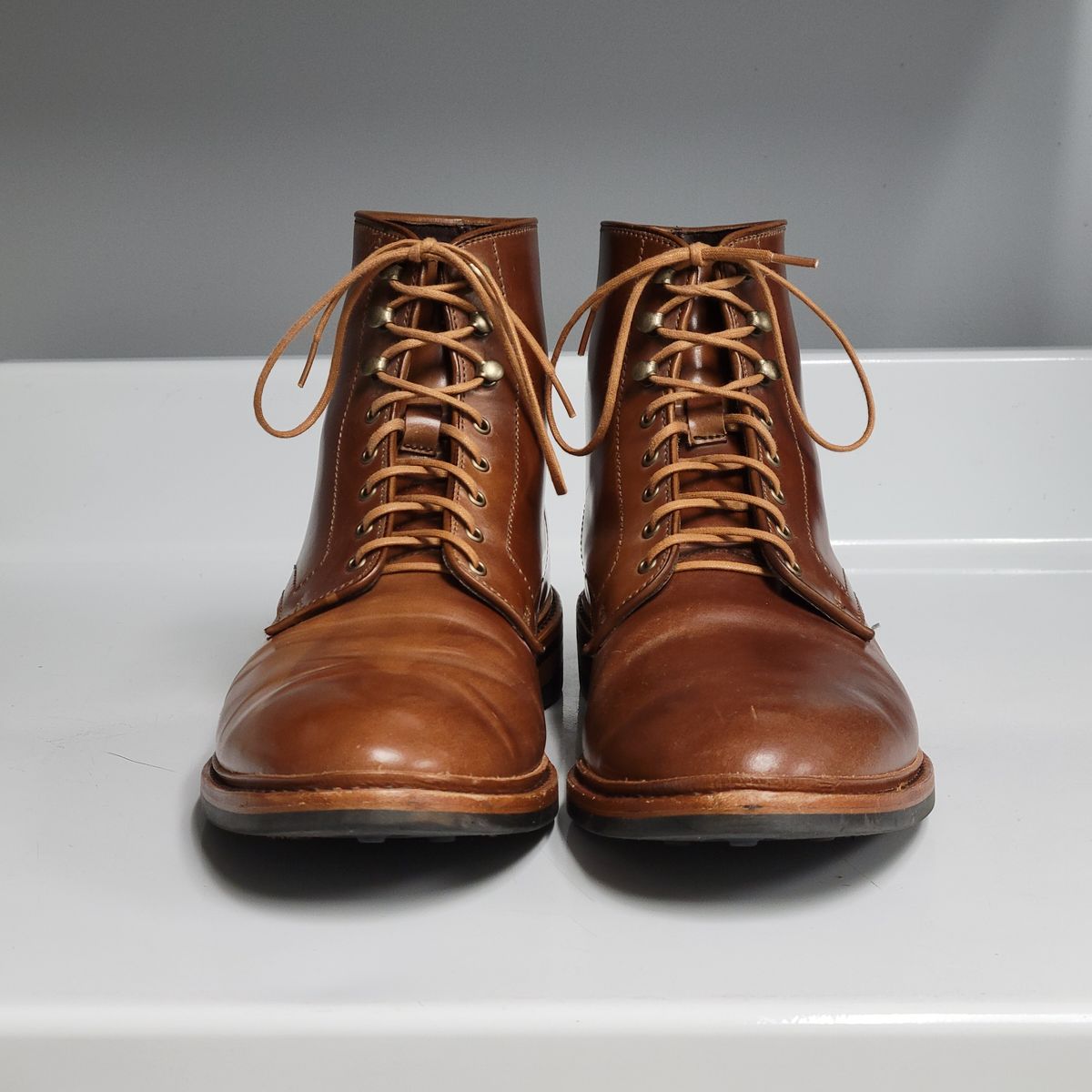 Photo by manowar on December 6, 2023 of the Allen Edmonds Higgins Mill in Horween Natural Shell Cordovan.