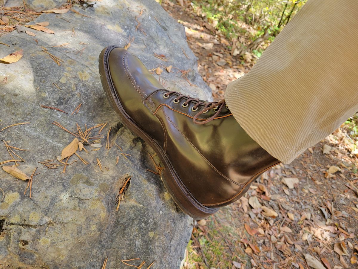 Photo by manowar on October 25, 2023 of the Allen Edmonds Freeport in Horween Dark Cognac Shell Cordovan.