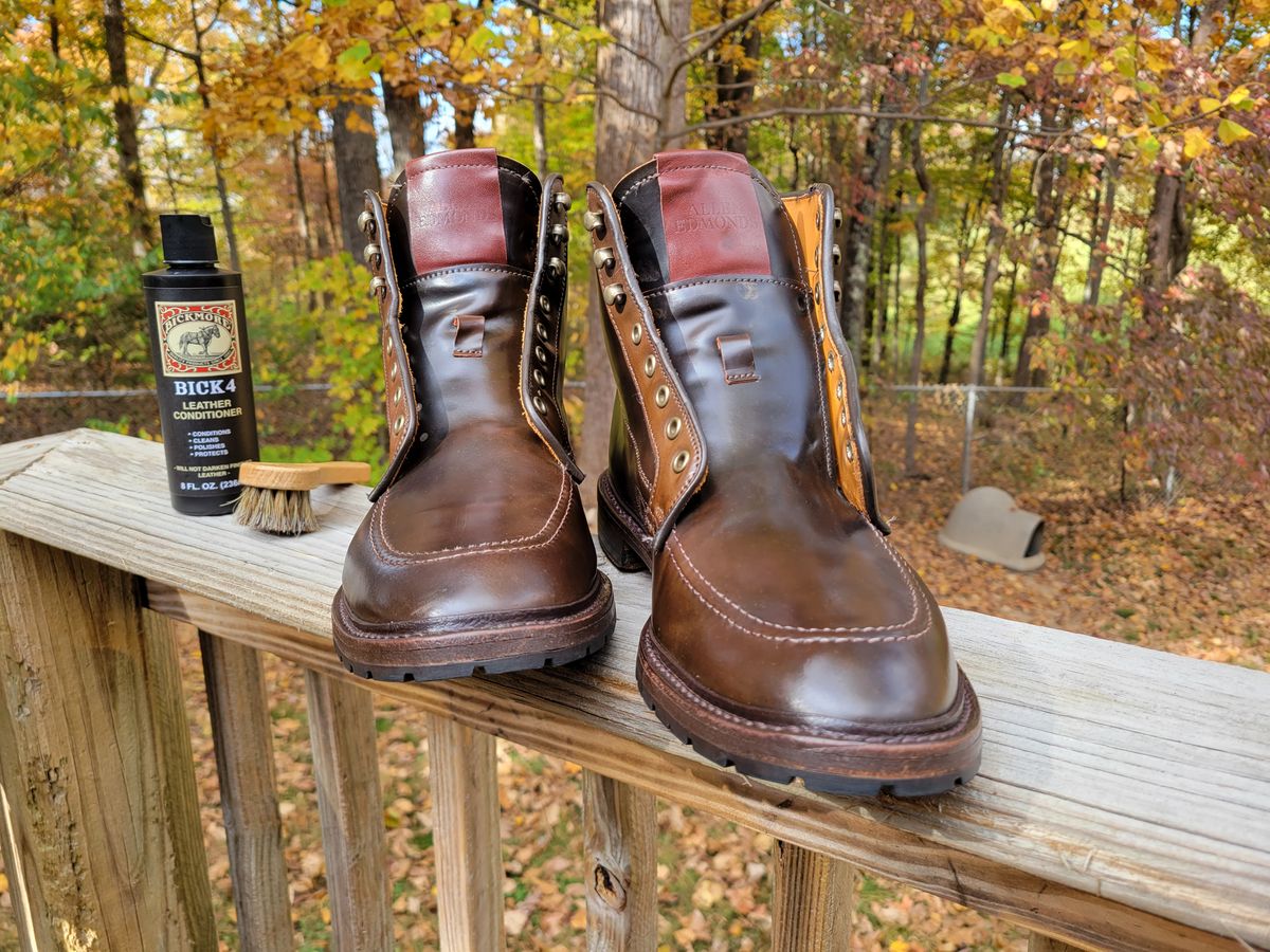 Photo by manowar on October 28, 2023 of the Allen Edmonds Freeport in Horween Dark Cognac Shell Cordovan.