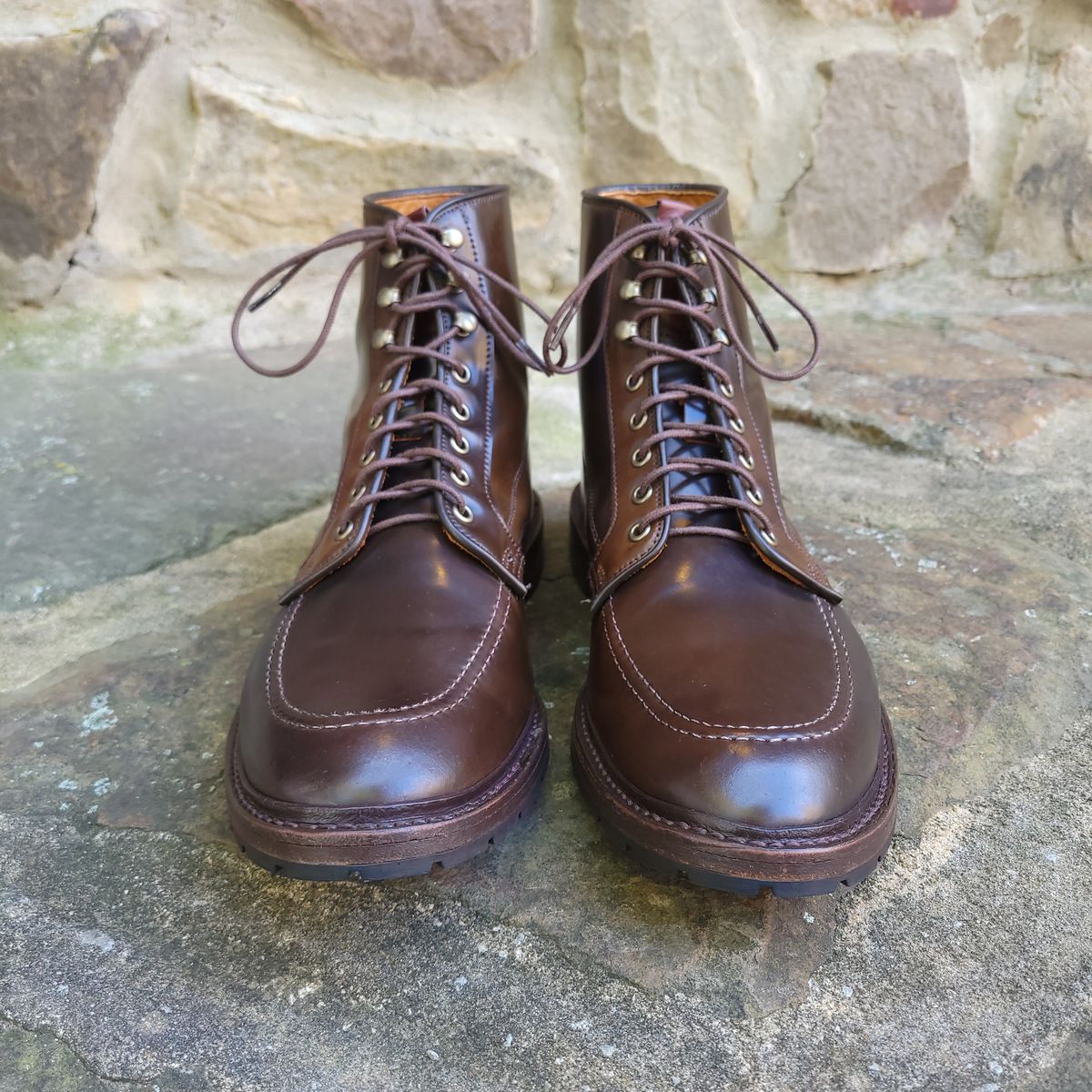 Photo by manowar on November 8, 2023 of the Allen Edmonds Freeport in Horween Dark Cognac Shell Cordovan.