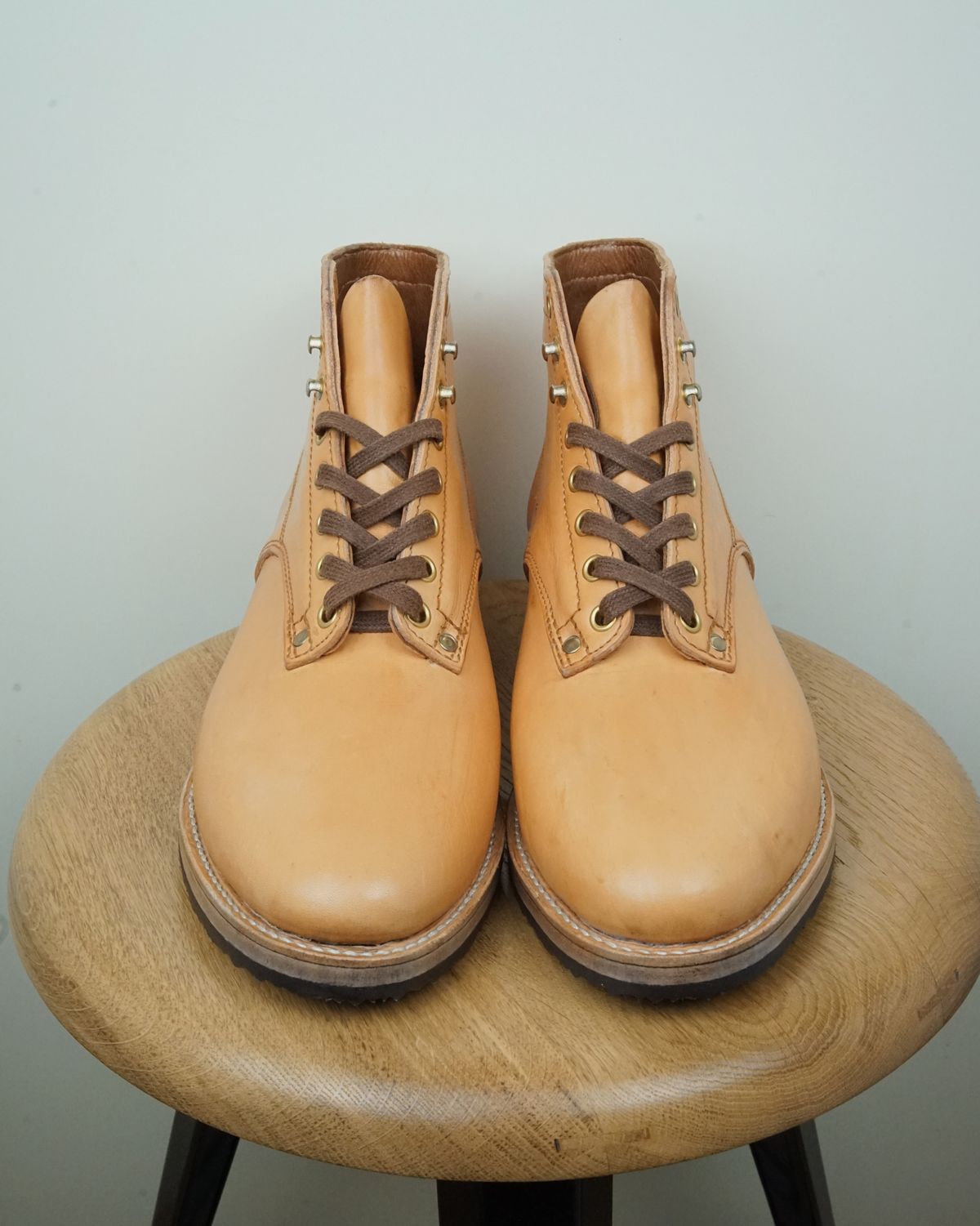 Photo by germanshoeguy on October 1, 2024 of the Self-Made Service Boot Model Stacy in Conceria Walpier Natural Buttero.