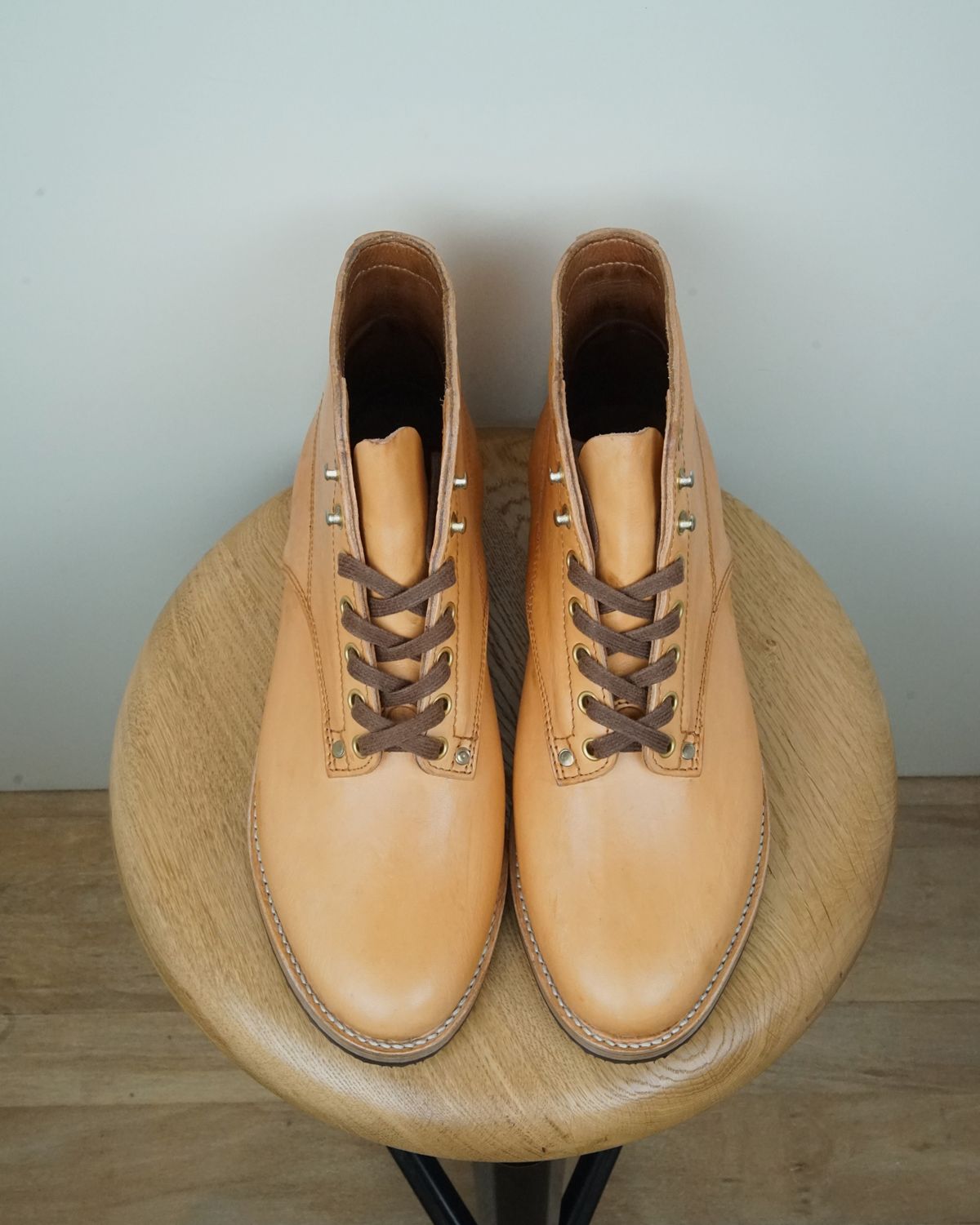 Photo by germanshoeguy on October 1, 2024 of the Self-Made Service Boot Model Stacy in Conceria Walpier Natural Buttero.