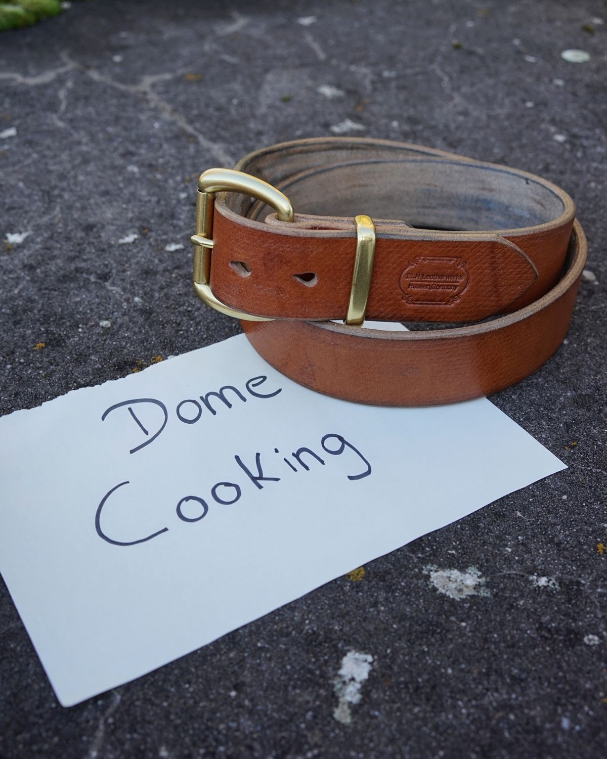 Photo by germanshoeguy on November 3, 2025 of the Self-Made Belt in J&FJ Baker Oak Bark Bridle Butt Cross Hatch Dark Stein.