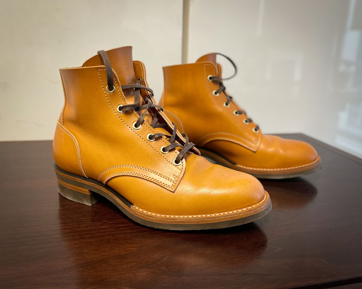 Photo by scotts on April 20, 2023 of the Jack & White Brothers Letterman ZERO in Light Brown Oil Wax Steerhide.