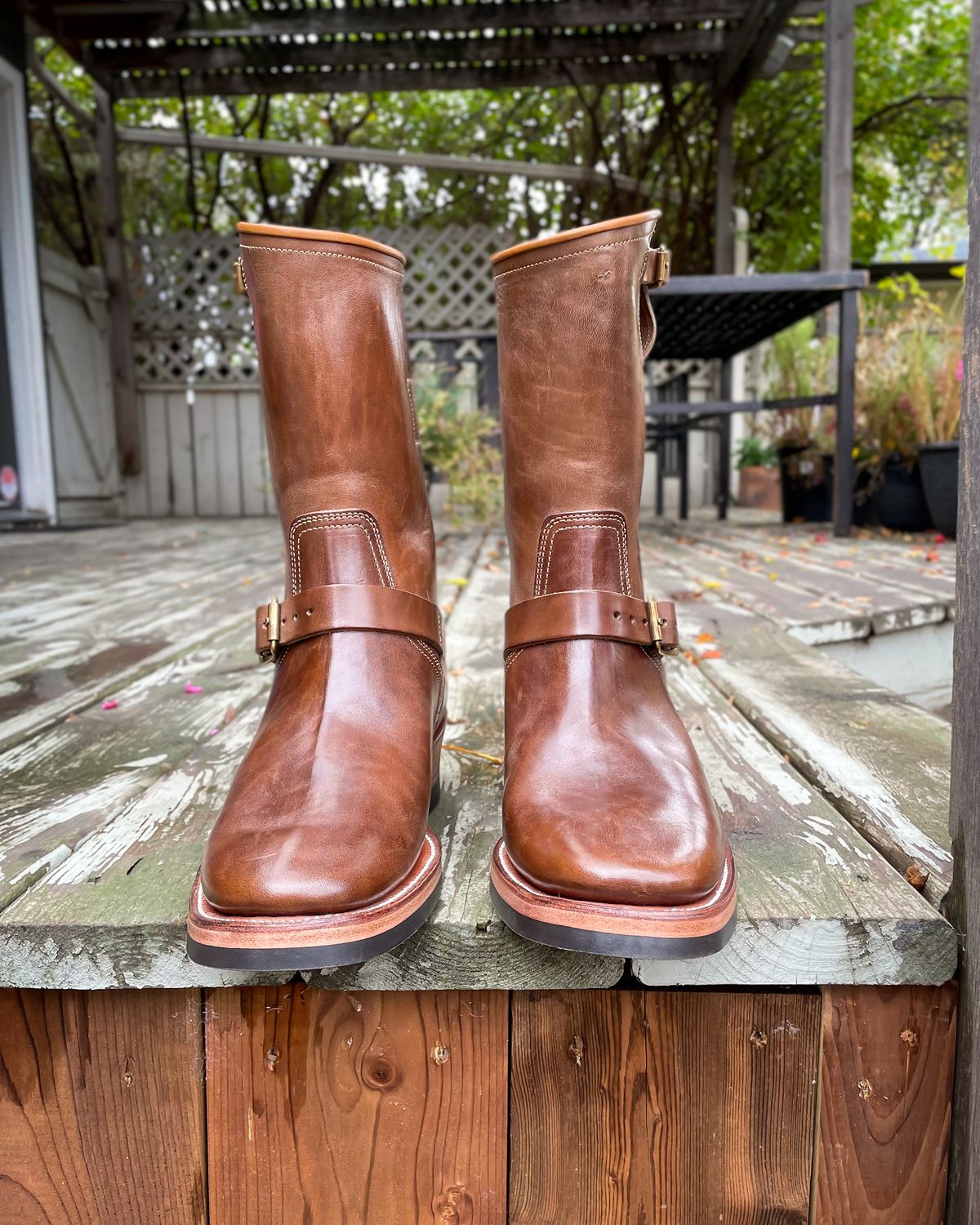 Photo by scotts on October 1, 2023 of the Clinch Engineer Boots 11-Inch Height in Natural Horsebutt.