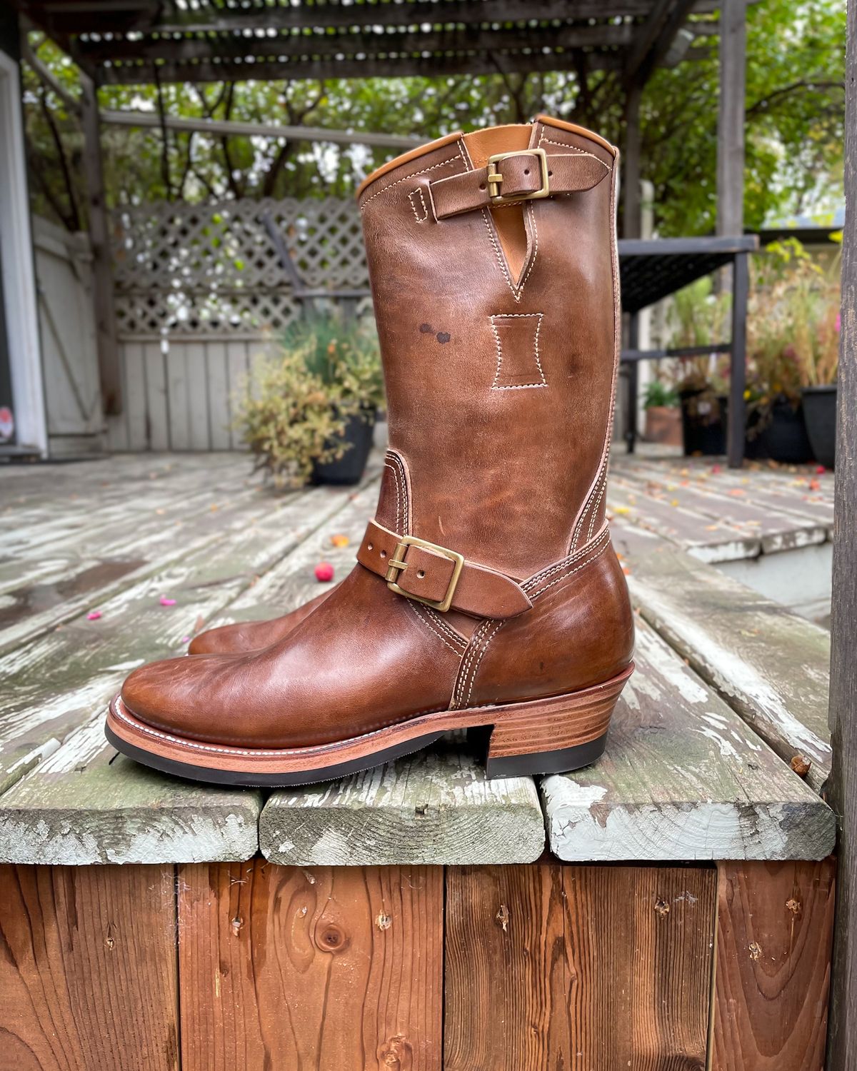 Photo by scotts on October 1, 2023 of the Clinch Engineer Boots 11-Inch Height in Natural Horsebutt.