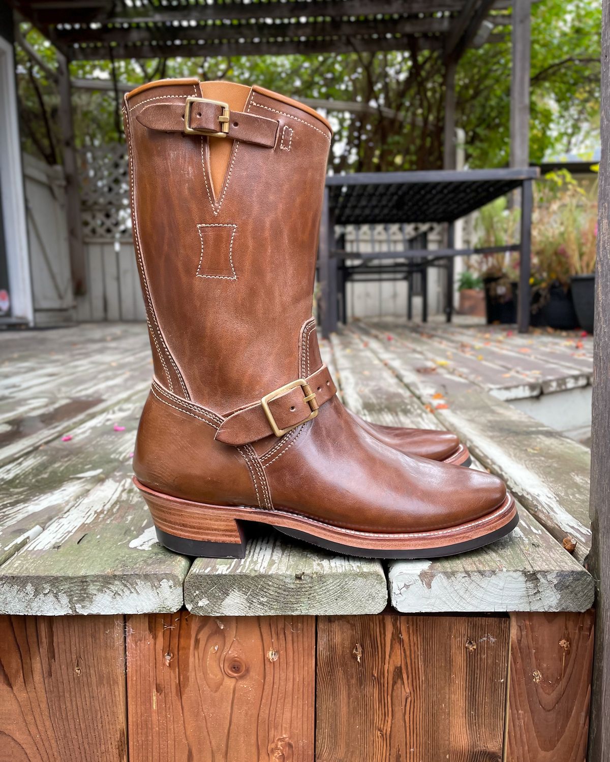 Photo by scotts on October 1, 2023 of the Clinch Engineer Boots 11-Inch Height in Natural Horsebutt.