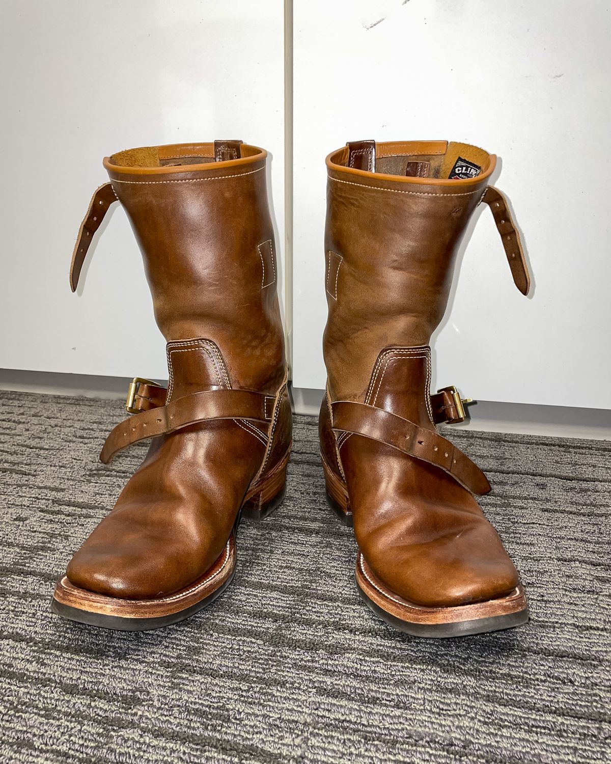 Photo by scotts on October 25, 2023 of the Clinch Engineer Boots 11-Inch Height in Natural Horsebutt.