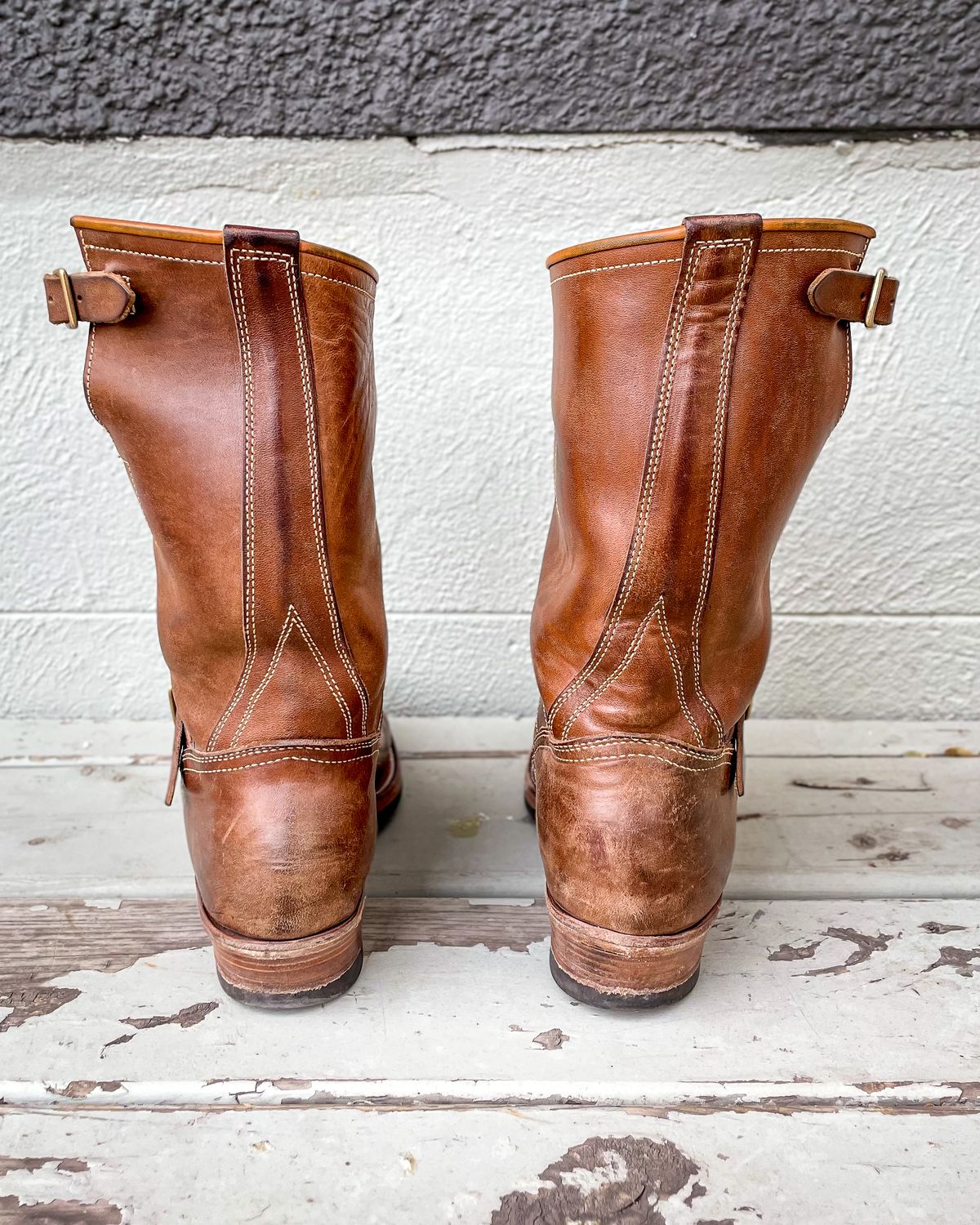 Photo by scotts on December 1, 2023 of the Clinch Engineer Boots 11-Inch Height in Natural Horsebutt.