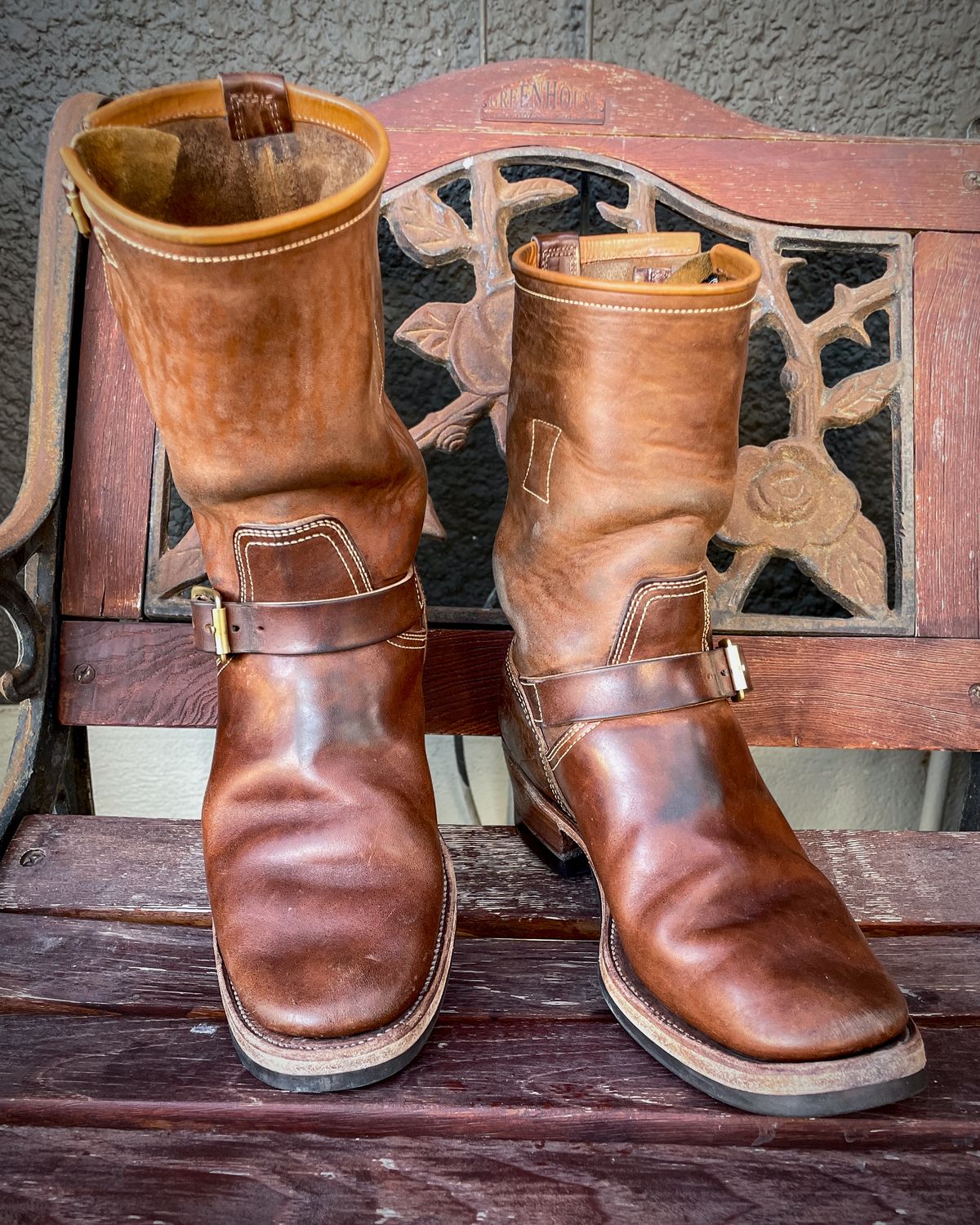 Photo by scotts on January 31, 2024 of the Clinch Engineer Boots 11-Inch Height in Natural Horsebutt.