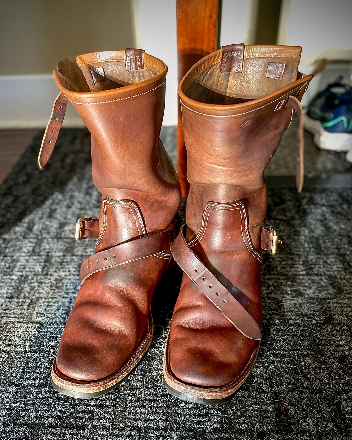 Photo by scotts on February 2, 2024 of the Clinch Engineer Boots 11-Inch Height in Natural Horsebutt.