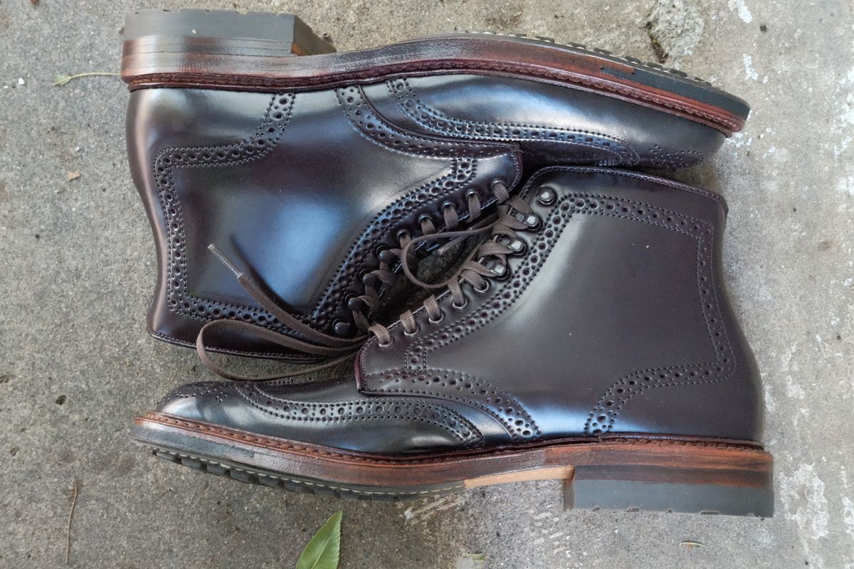 Photo by DirtyRat on October 2, 2022 of the Alden Wingtip Boot in Horween Color 8 Shell Cordovan.