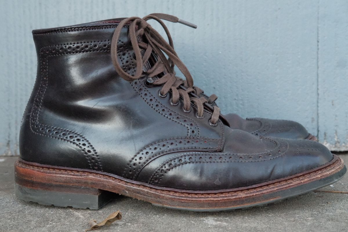 Photo by DirtyRat on December 5, 2022 of the Alden Wingtip Boot in Horween Color 8 Shell Cordovan.