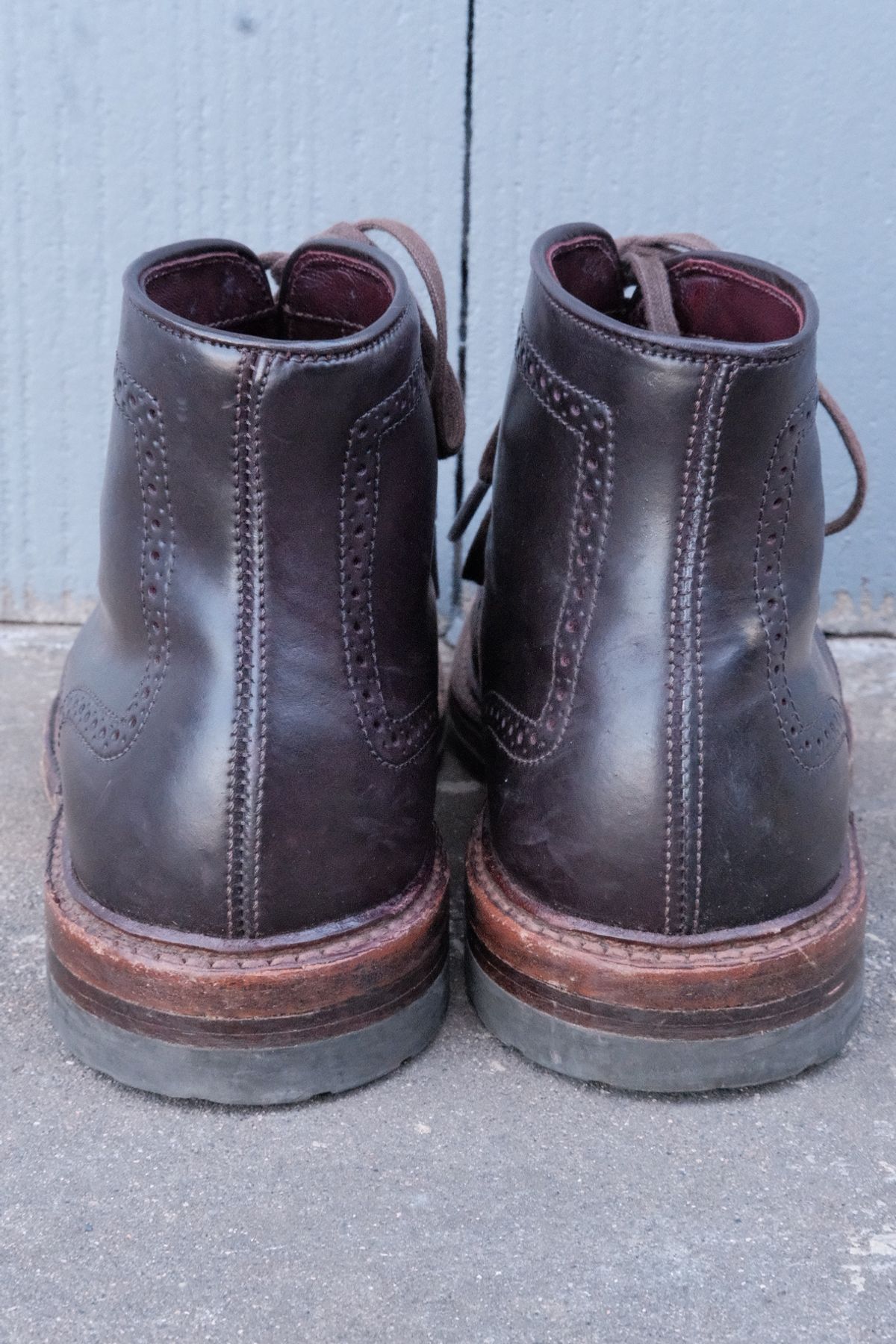 Photo by DirtyRat on March 6, 2023 of the Alden Wingtip Boot in Horween Color 8 Shell Cordovan.
