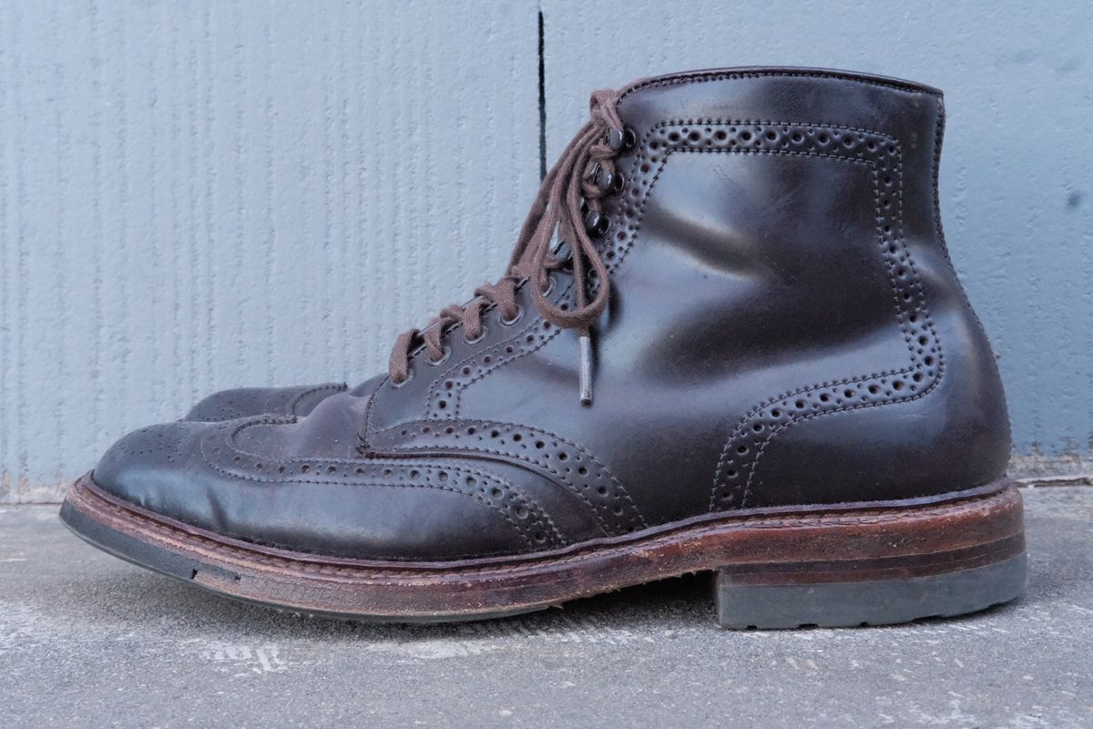 Photo by DirtyRat on March 6, 2023 of the Alden Wingtip Boot in Horween Color 8 Shell Cordovan.