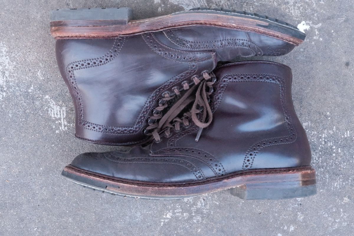 Photo by DirtyRat on March 6, 2023 of the Alden Wingtip Boot in Horween Color 8 Shell Cordovan.