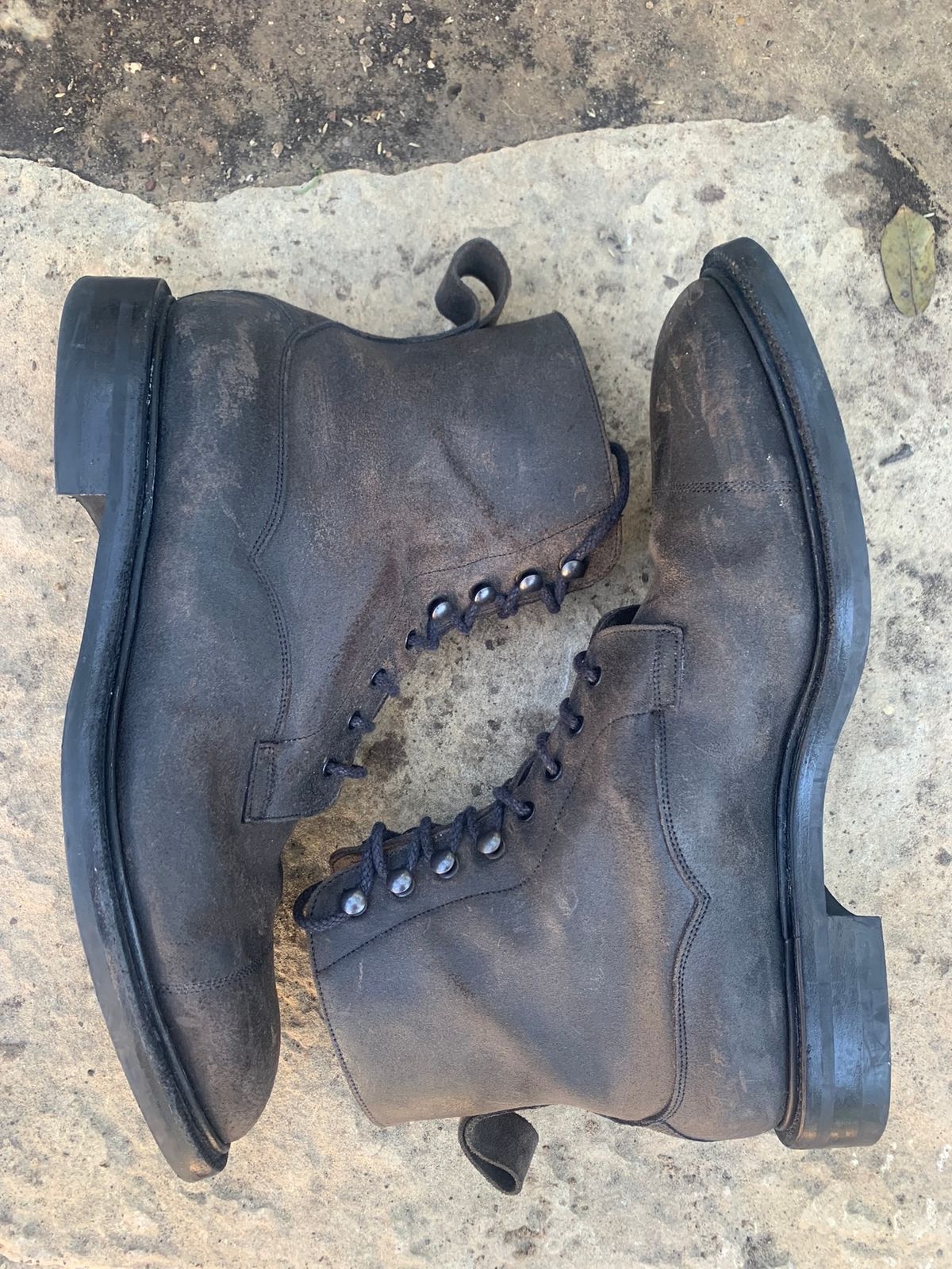 Photo by babu on November 9, 2022 of the Edward Green Galway in Black Waxed Suede.