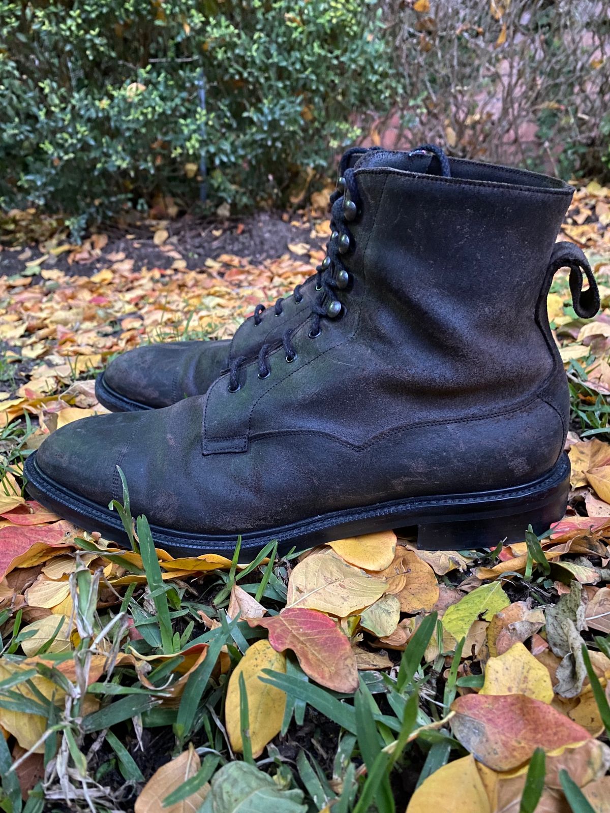 Photo by babu on December 6, 2022 of the Edward Green Galway in Black Waxed Suede.