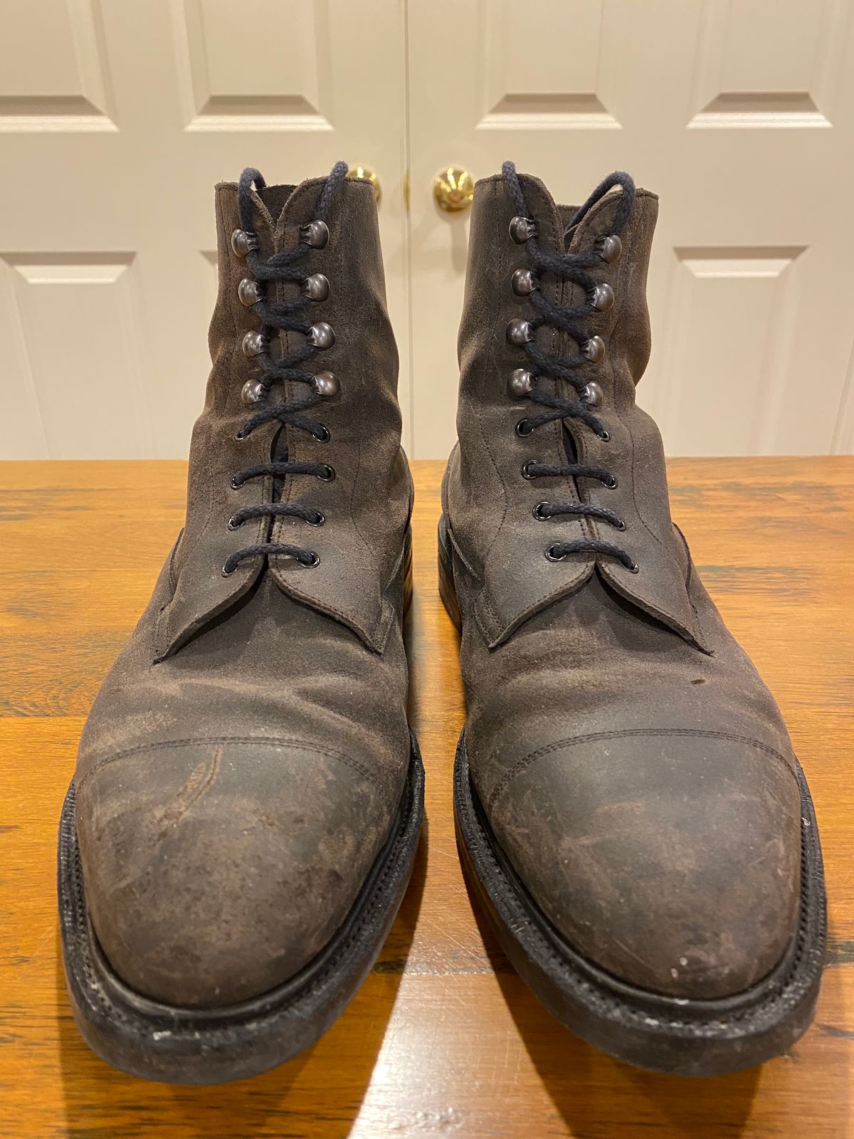 Photo by babu on January 6, 2023 of the Edward Green Galway in Black Waxed Suede.