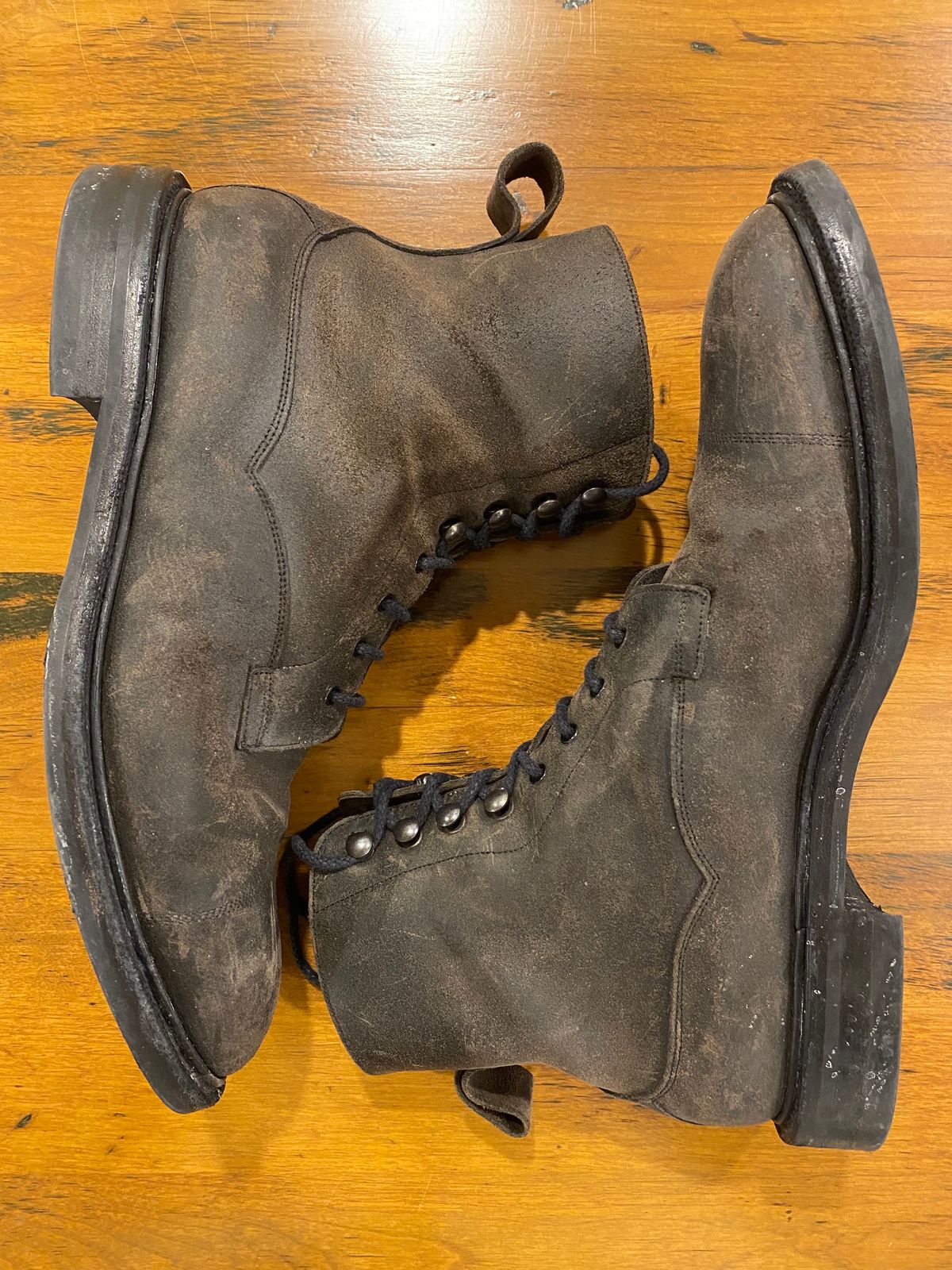 Photo by babu on January 6, 2023 of the Edward Green Galway in Black Waxed Suede.