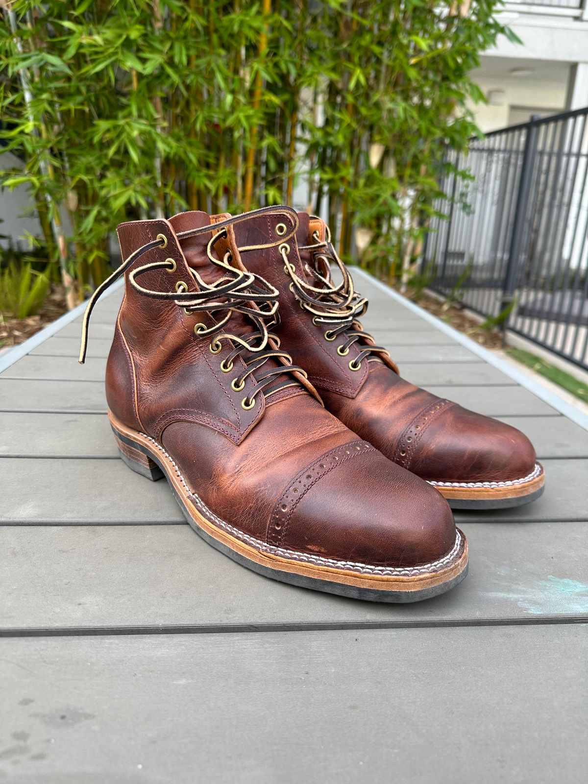 Photo by shuviten on November 5, 2024 of the Self-Made Derby Boot in Horween Color 8 Cypress.