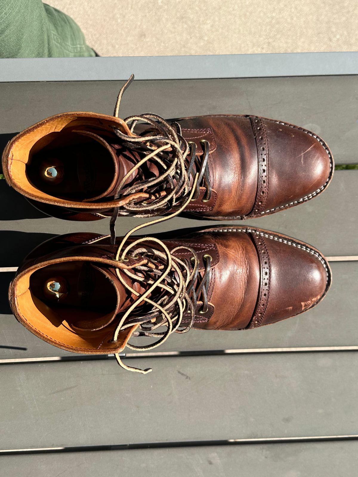 Photo by shuviten on December 3, 2024 of the Self-Made Derby Boot in Horween Color 8 Cypress.