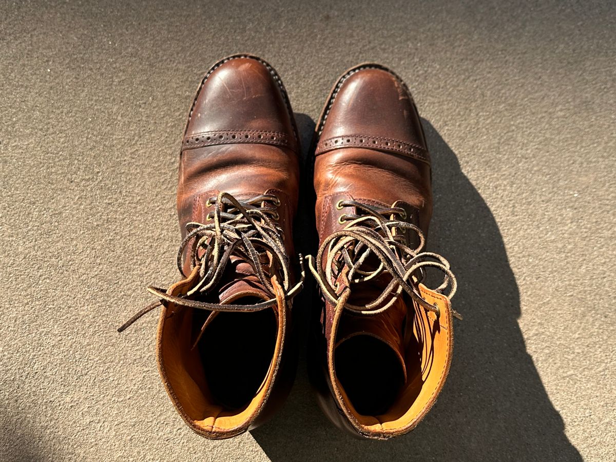 Photo by shuviten on January 2, 2025 of the Self-Made Derby Boot in Horween Color 8 Cypress.