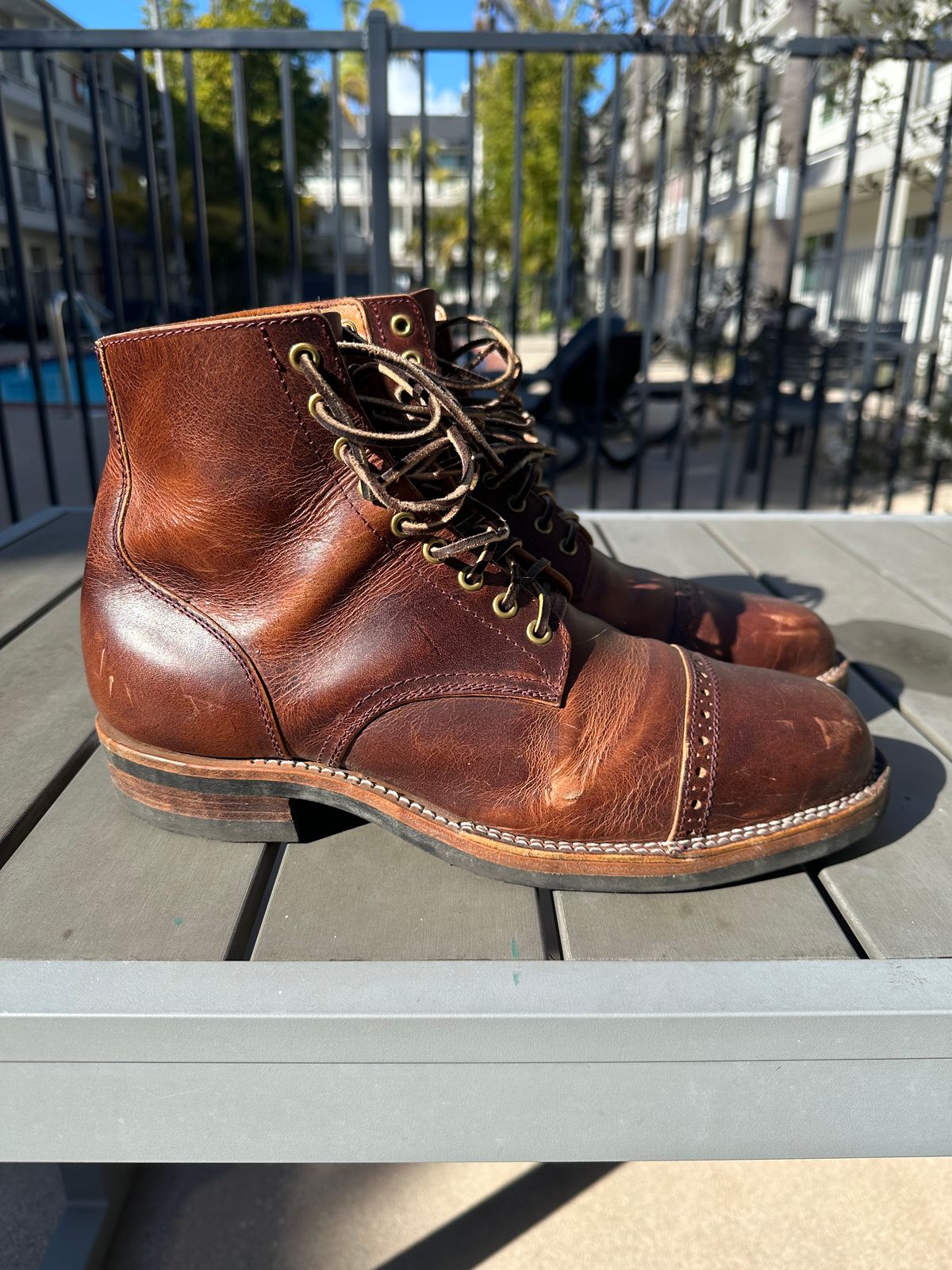 Photo by shuviten on March 2, 2025 of the Self-Made Derby Boot in Horween Color 8 Cypress.