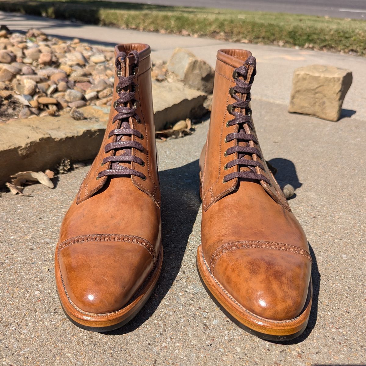 Photo by Ali_LegacyBootworks on November 1, 2024 of the Legacy bootworks Airborne boot in Horween Natural Horse Strip.