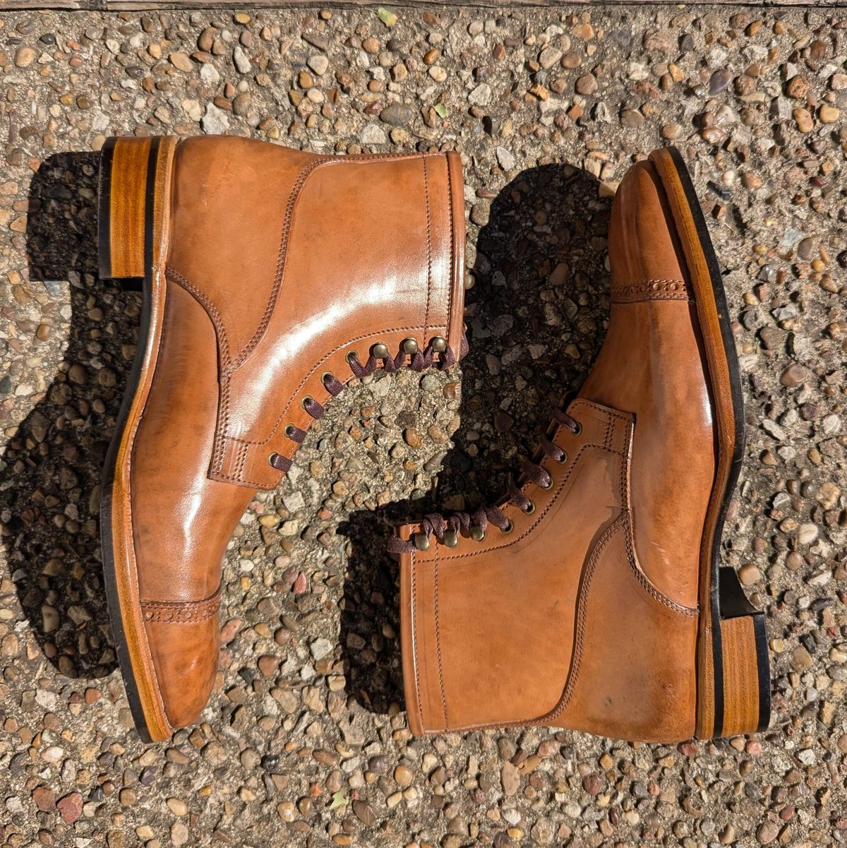 Photo by Ali_LegacyBootworks on November 1, 2024 of the Legacy bootworks Airborne boot in Horween Natural Horse Strip.