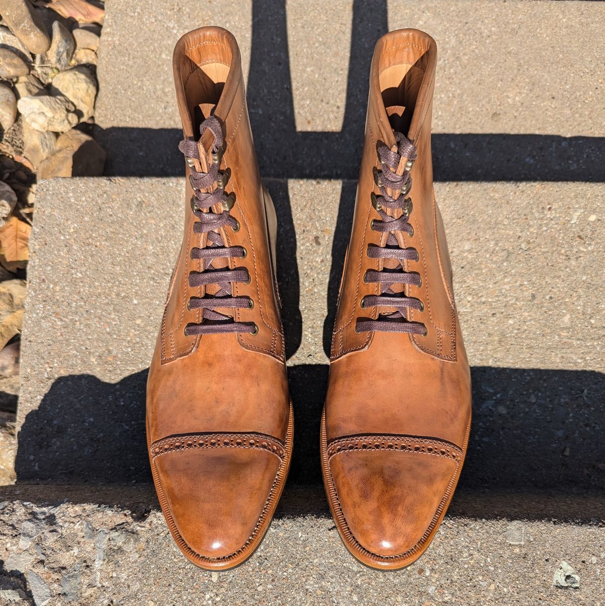 Photo by Ali_LegacyBootworks on November 1, 2024 of the Legacy bootworks Airborne boot in Horween Natural Horse Strip.