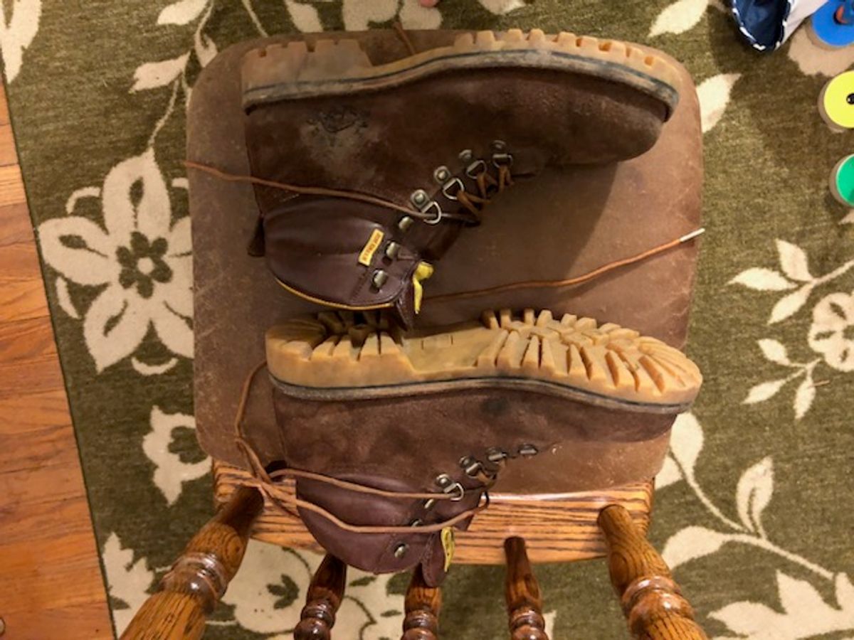 Photo by Arborology90 on January 6, 2024 of the Jim Green Razorback in African Buffalo Skin.