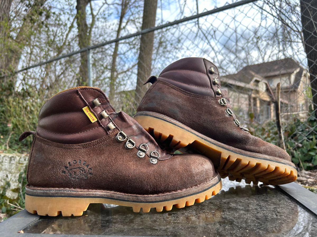 Photo by Arborology90 on April 6, 2024 of the Jim Green Razorback in African Buffalo Skin.