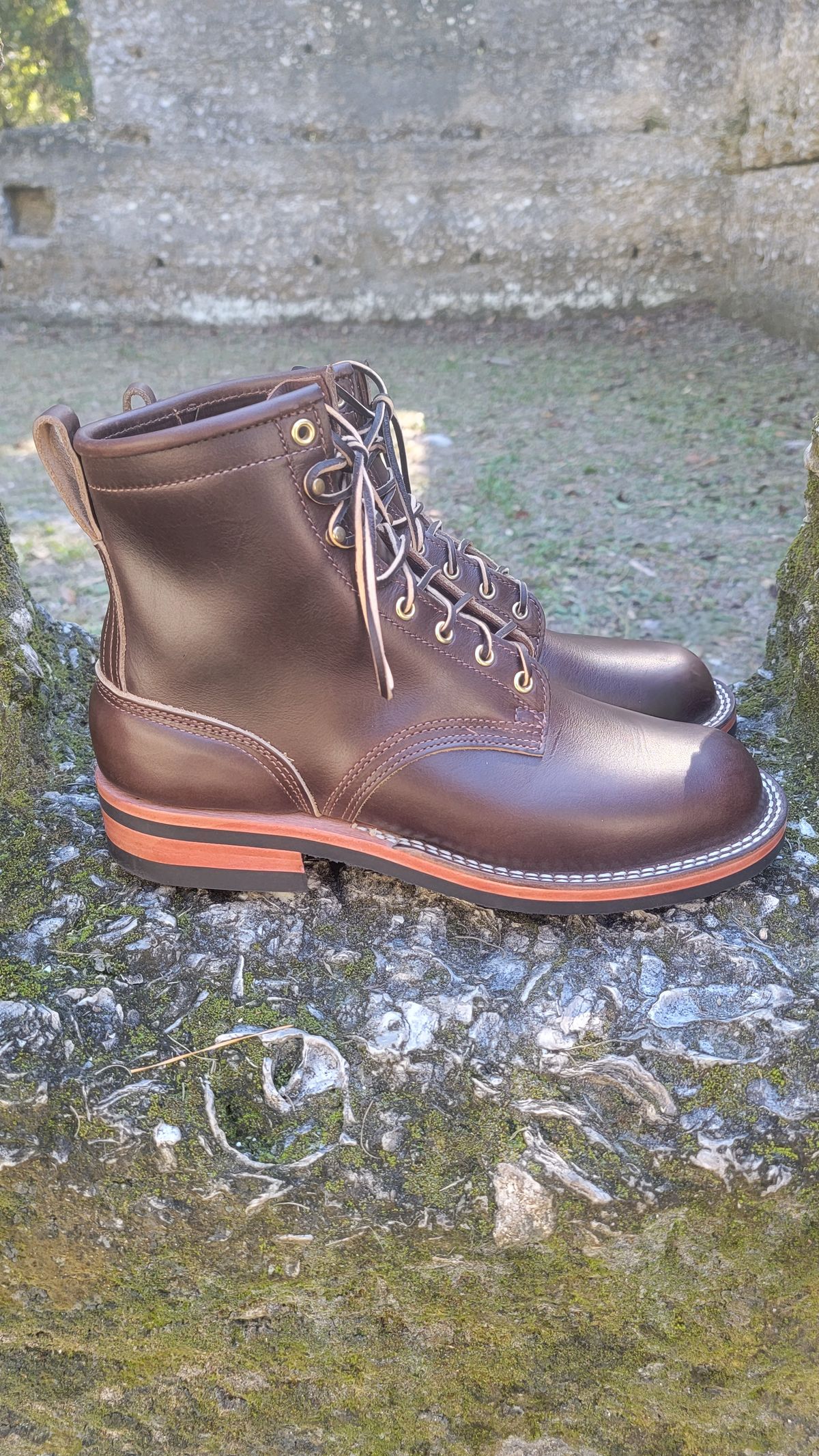 Photo by FatCrapper on October 1, 2022 of the Nicks Falcon in Horween Brown Chromexcel.