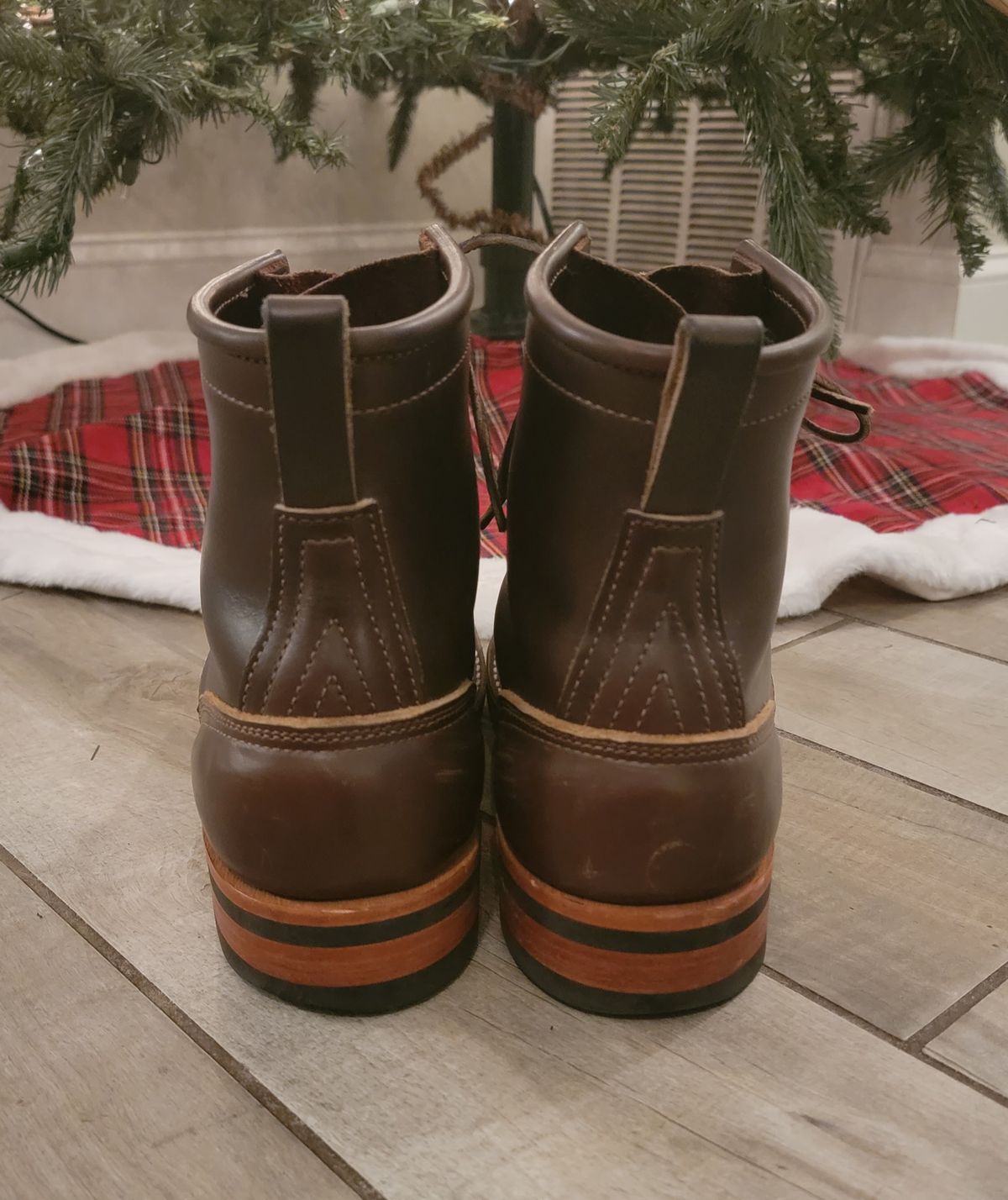 Photo by FatCrapper on December 6, 2022 of the Nicks Falcon in Horween Brown Chromexcel.