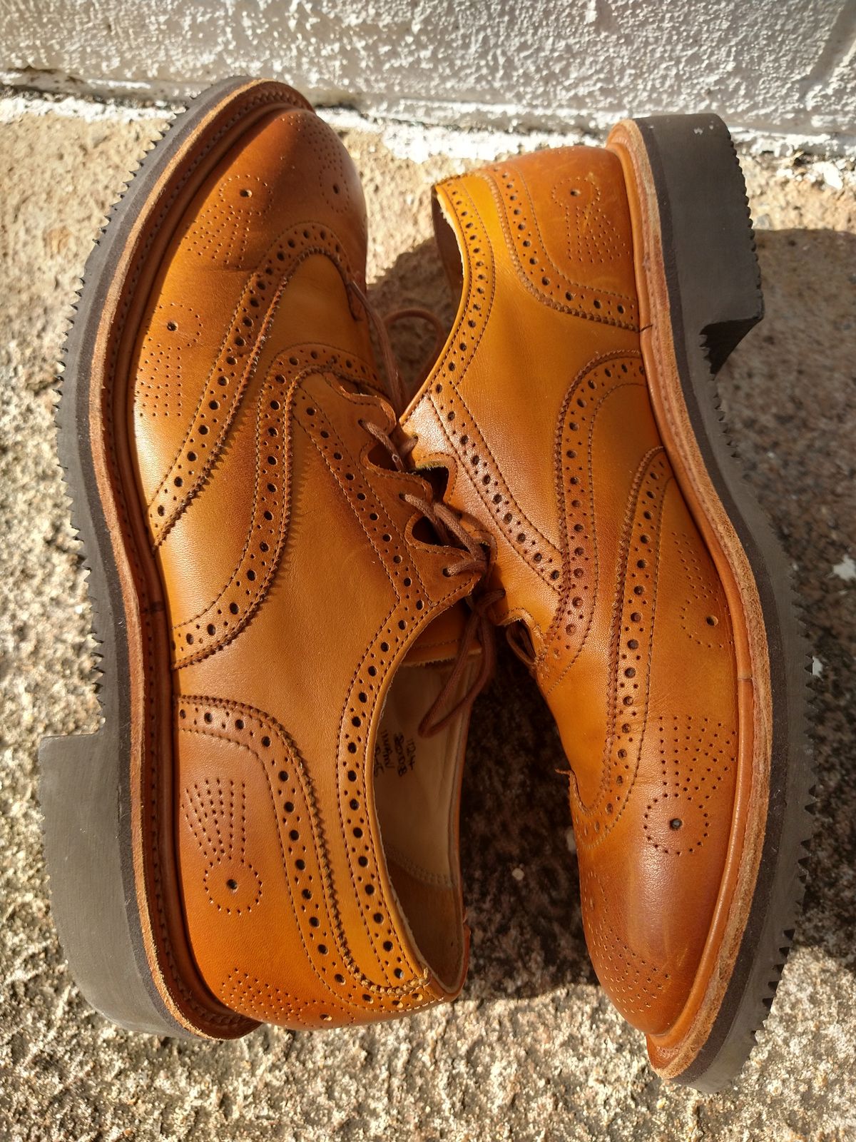 Photo by atlasantis on November 5, 2022 of the Tricker's Unknown Model in Trickers Acorn Funchal.