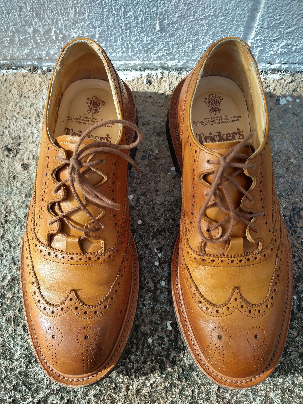 Photo by atlasantis on November 5, 2022 of the Tricker's Unknown Model in Trickers Acorn Funchal.