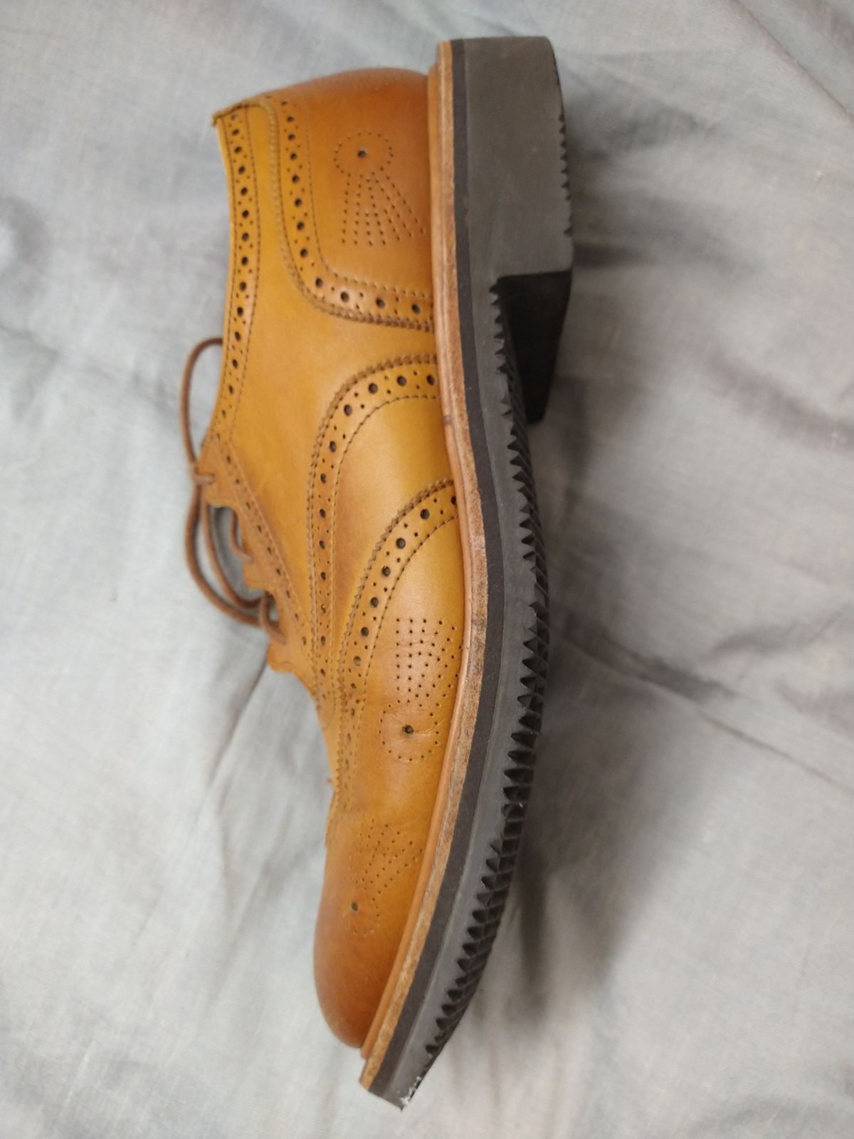 Photo by atlasantis on January 5, 2023 of the Tricker's Unknown Model in Trickers Acorn Funchal.
