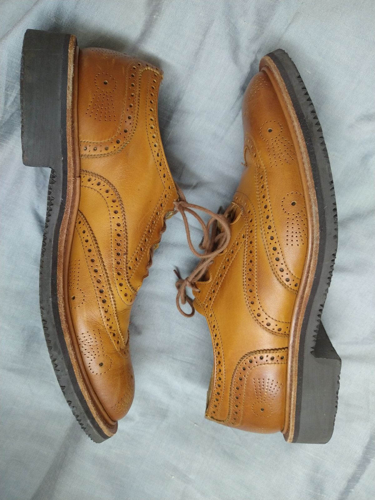 Photo by atlasantis on January 5, 2023 of the Tricker's Unknown Model in Trickers Acorn Funchal.