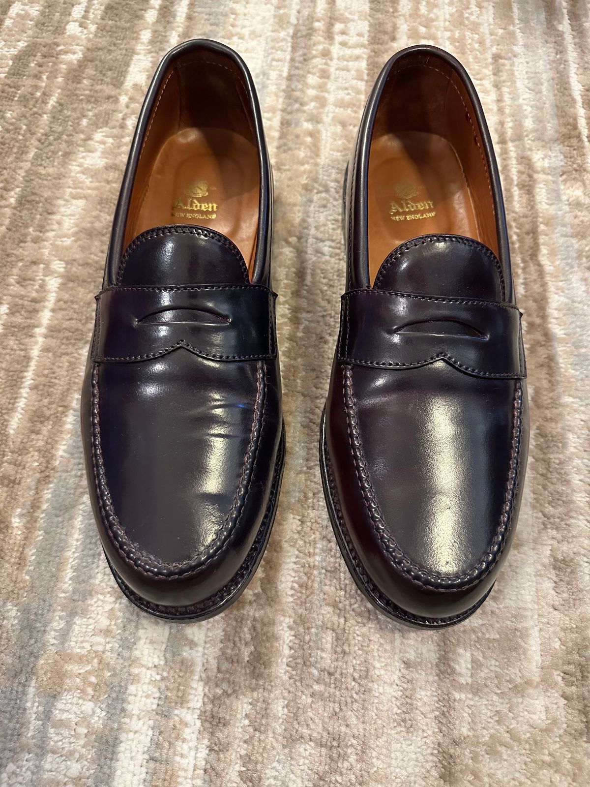 Photo by NoDadBod81 on December 5, 2023 of the Alden Leisure Handsewn Penny Loafer in Horween Color 8 Shell Cordovan.
