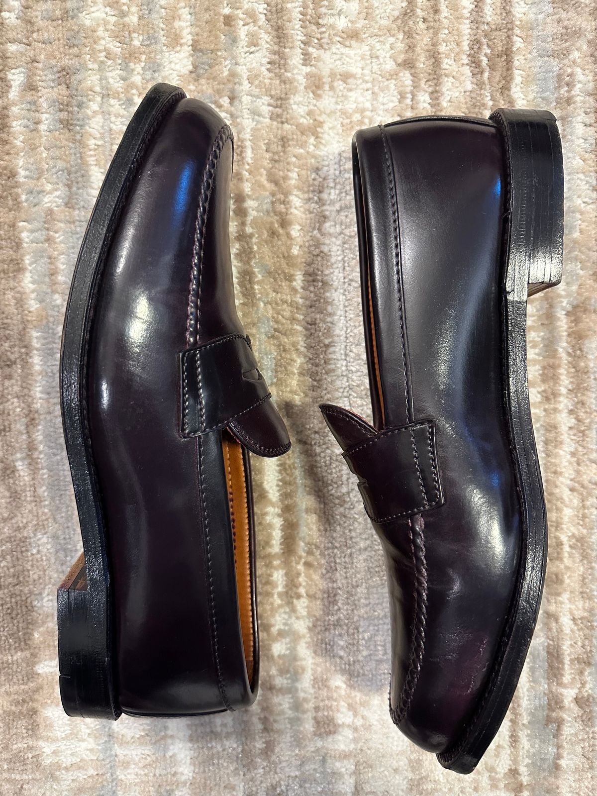 Photo by NoDadBod81 on December 5, 2023 of the Alden Leisure Handsewn Penny Loafer in Horween Color 8 Shell Cordovan.
