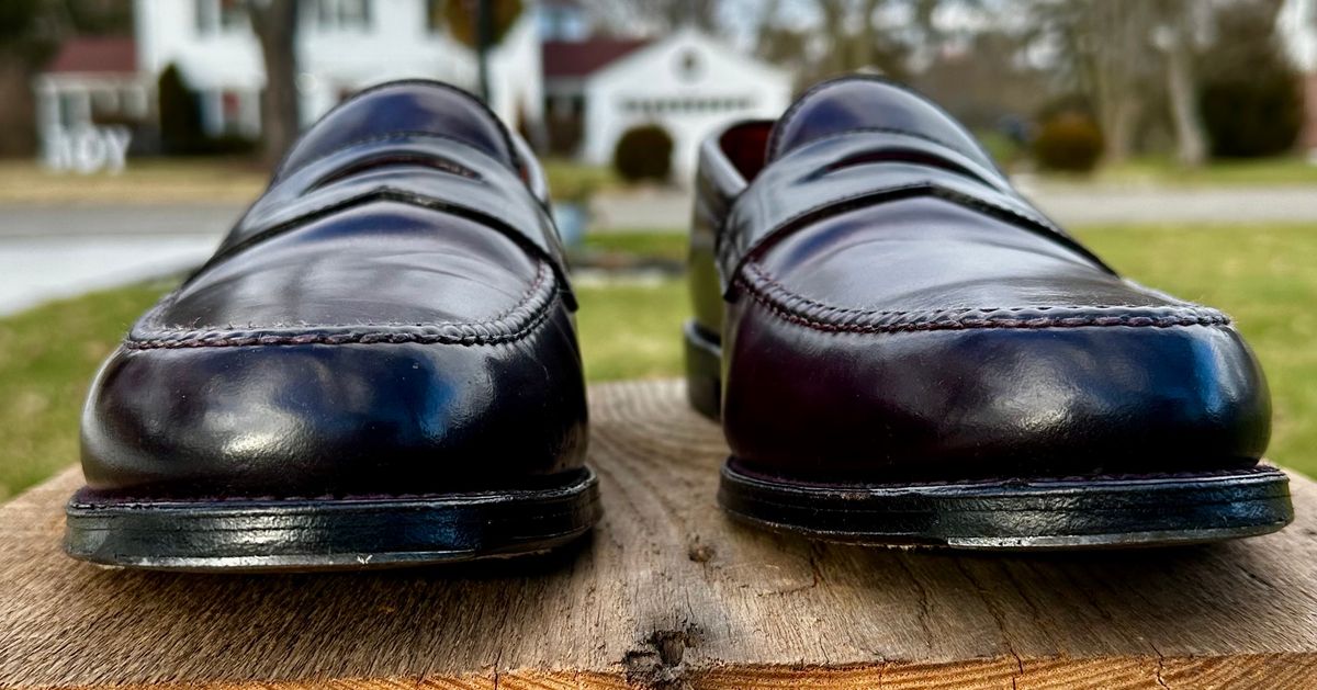 Photo by NoDadBod81 on January 4, 2024 of the Alden Leisure Handsewn Penny Loafer in Horween Color 8 Shell Cordovan.