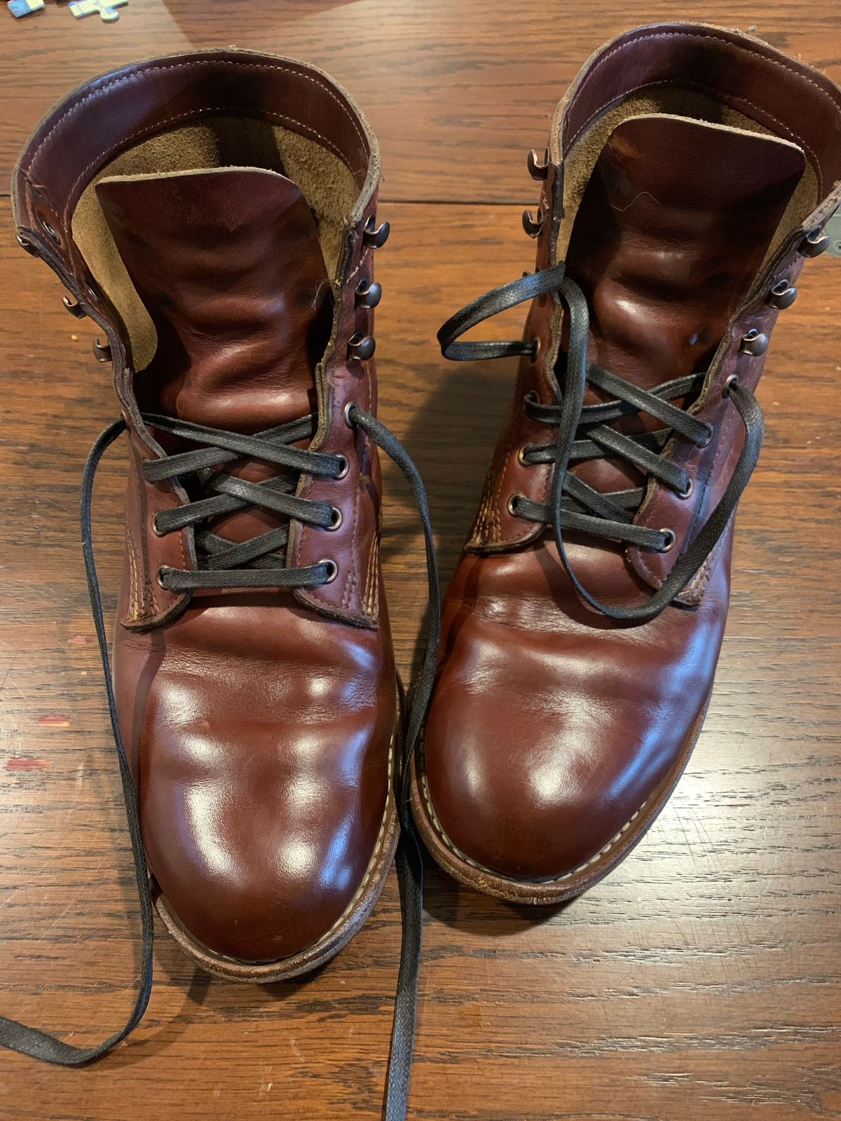 Photo by NoDadBod81 on January 29, 2022 of the Wolverine 1000 Mile Plain-Toe Boot in Horween Color 8 Chromexcel.