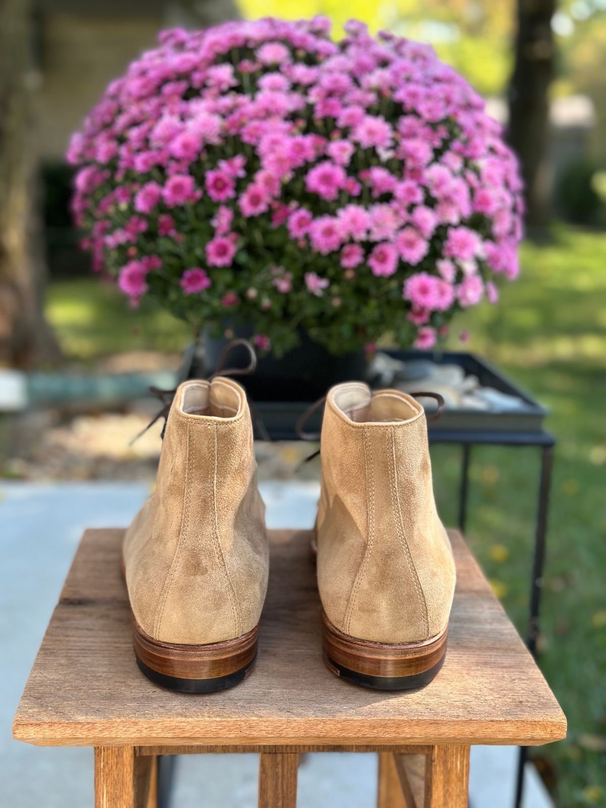 Photo by NoDadBod81 on October 2, 2023 of the Alden x Leffot Cooney Boot in Tan Suede.